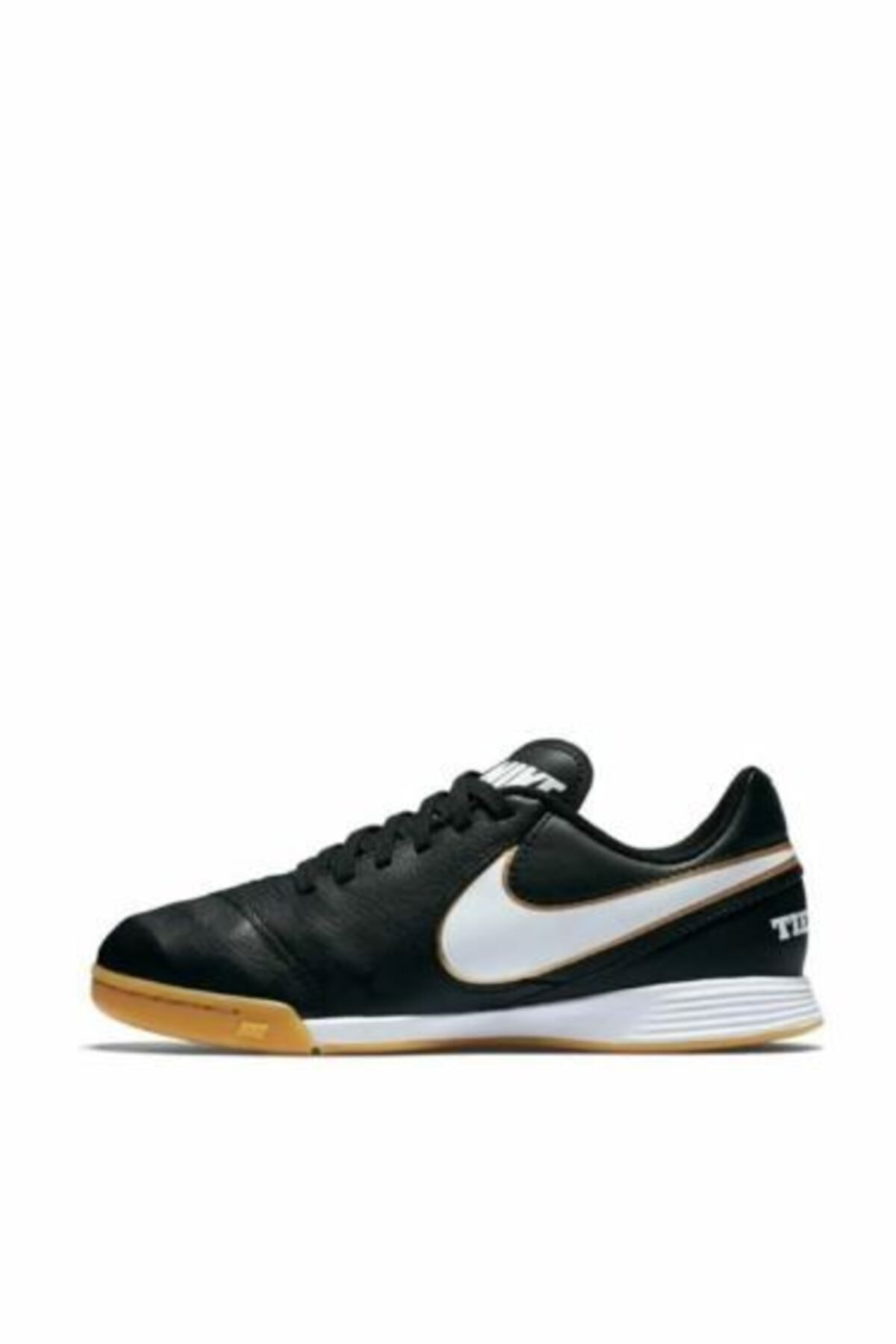 nike tiempo futsal black