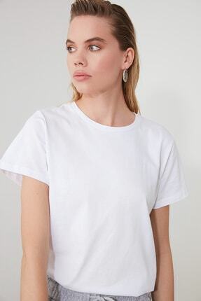 TRENDYOLMİLLA Beyaz %100 Pamuk V Yaka ve Bisiklet Yaka 2'li Paket &Ouml;rme T-Shirt TWOSS20TS0143