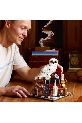 ® Harry Potter™ Felsefe Taşı – Koleksiyoncu Versiyonu 76466 - 18+ Model Yapım Seti (1571 Parça) Image 5