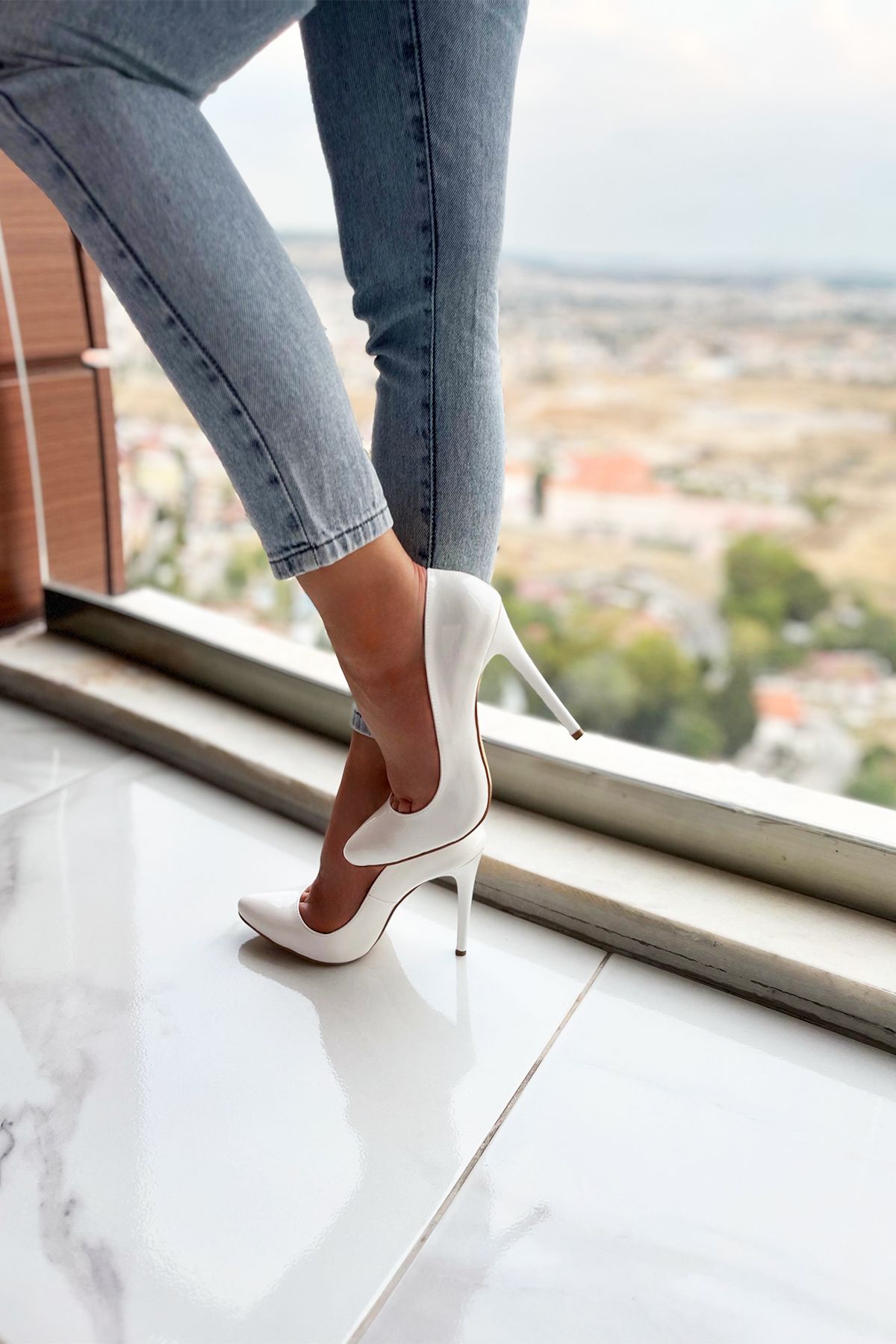 SELLA SHOES 7654 Stylish and Comfortable White Patent Leather