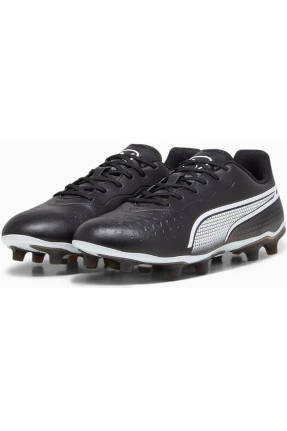 Puma king top moulded studs