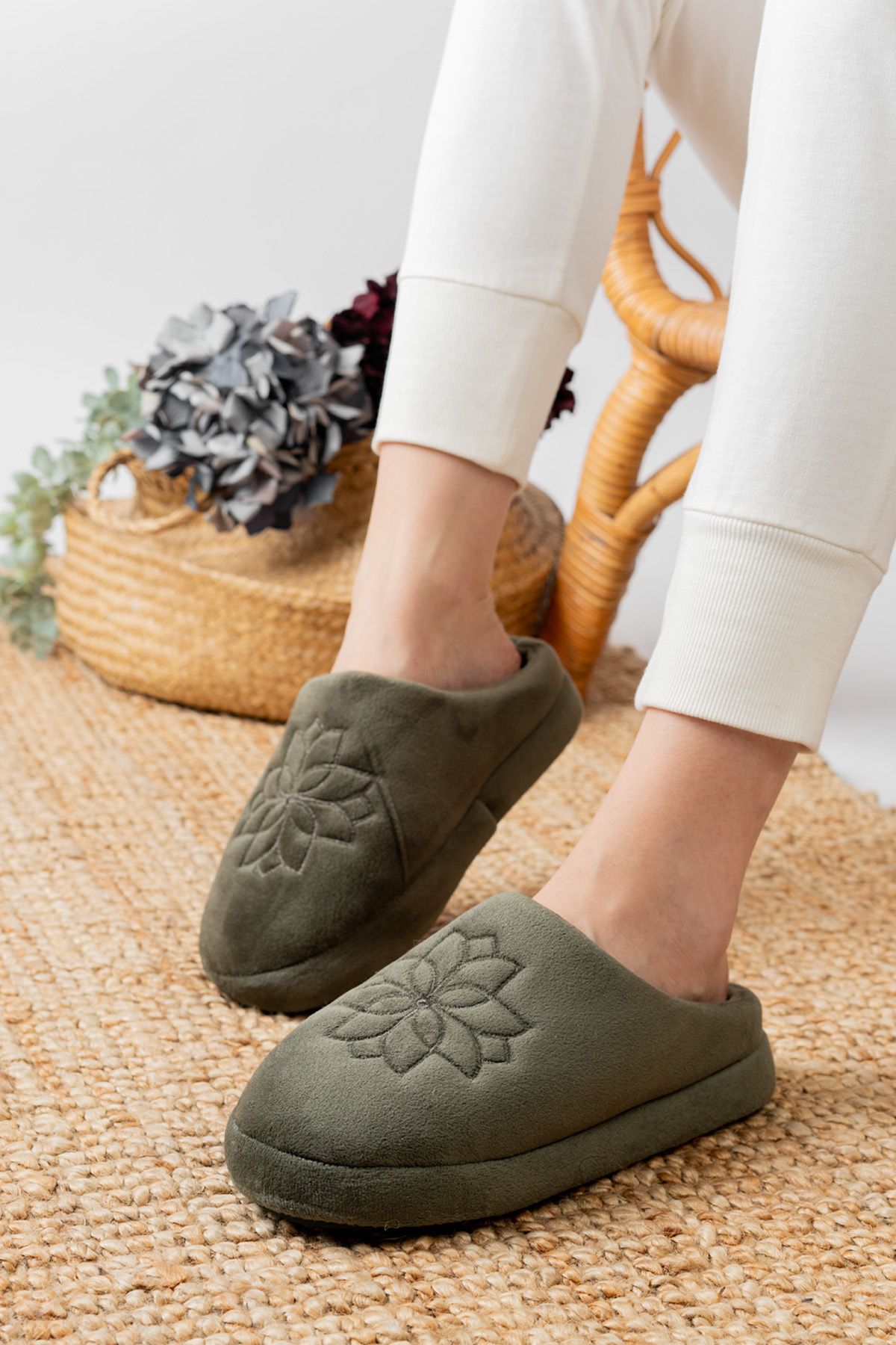 Velvet house shoes shop