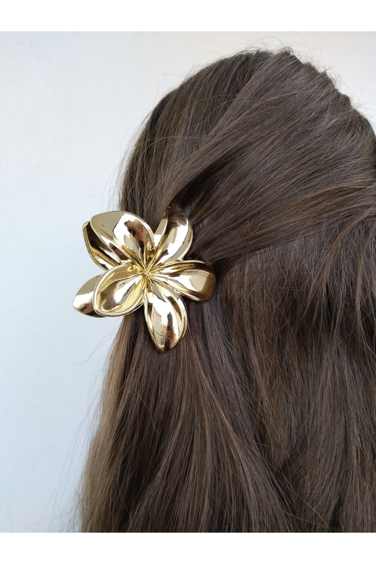 Gold flower outlet hair clip