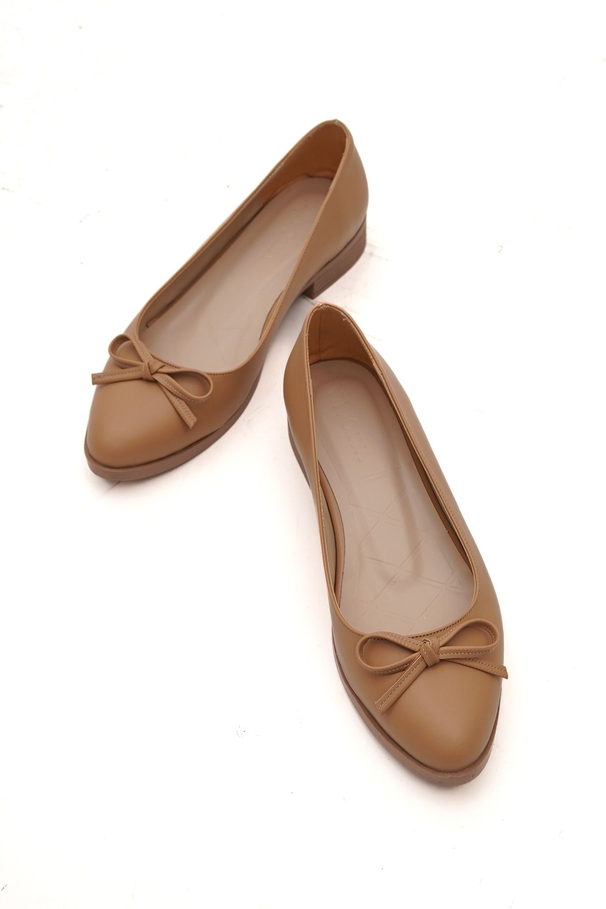 Nude bow flats sales