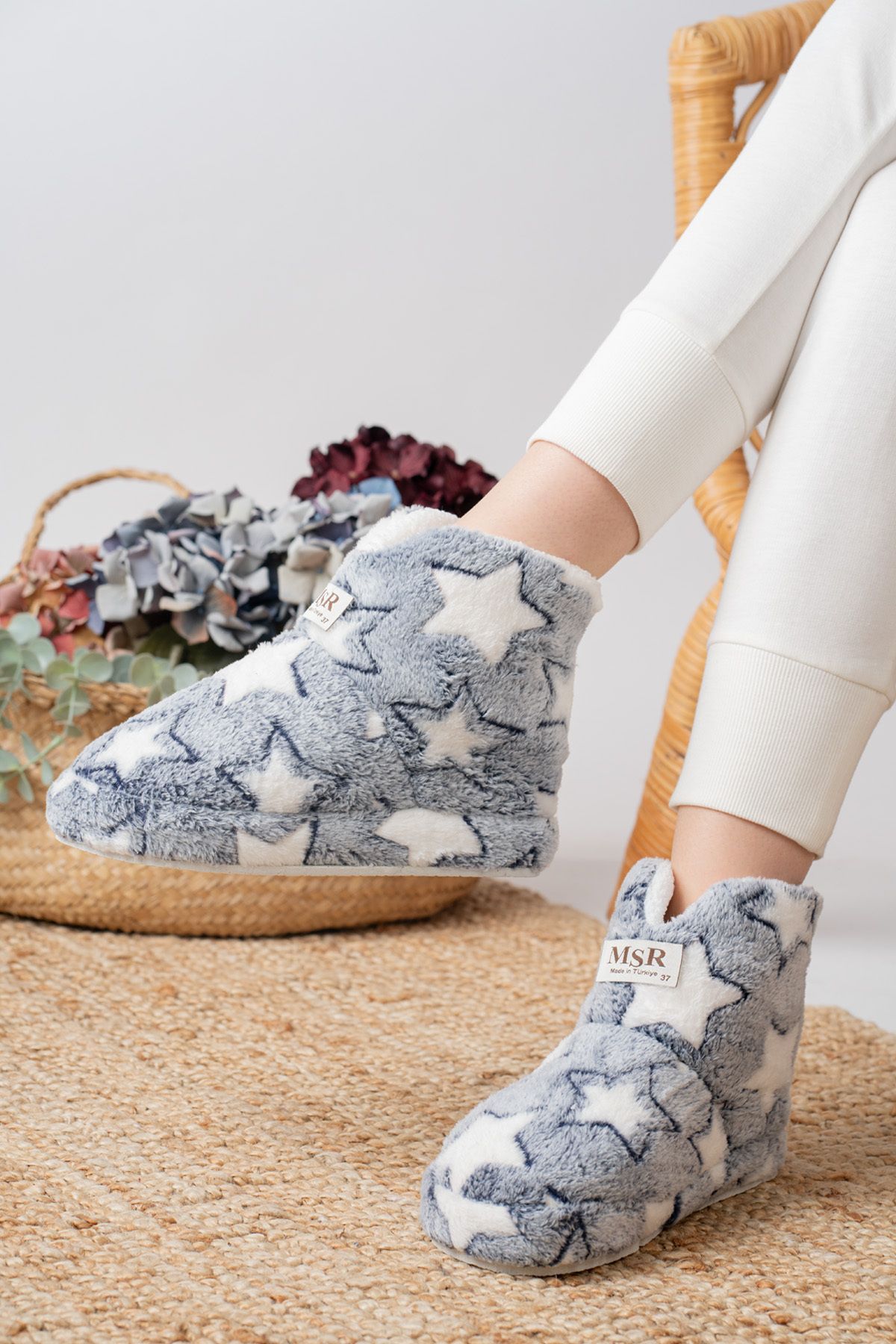 Furry house shop shoes boots