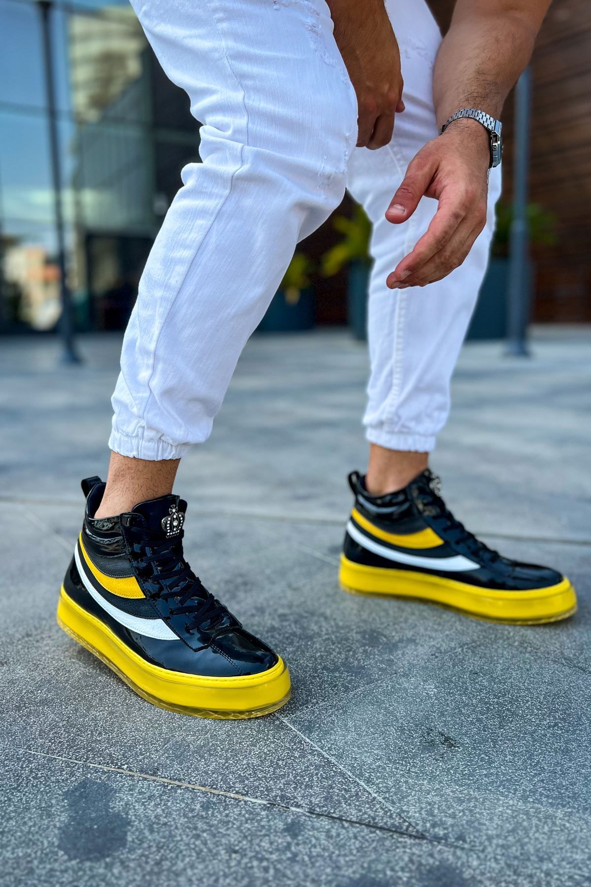 Vans deals boots yellow