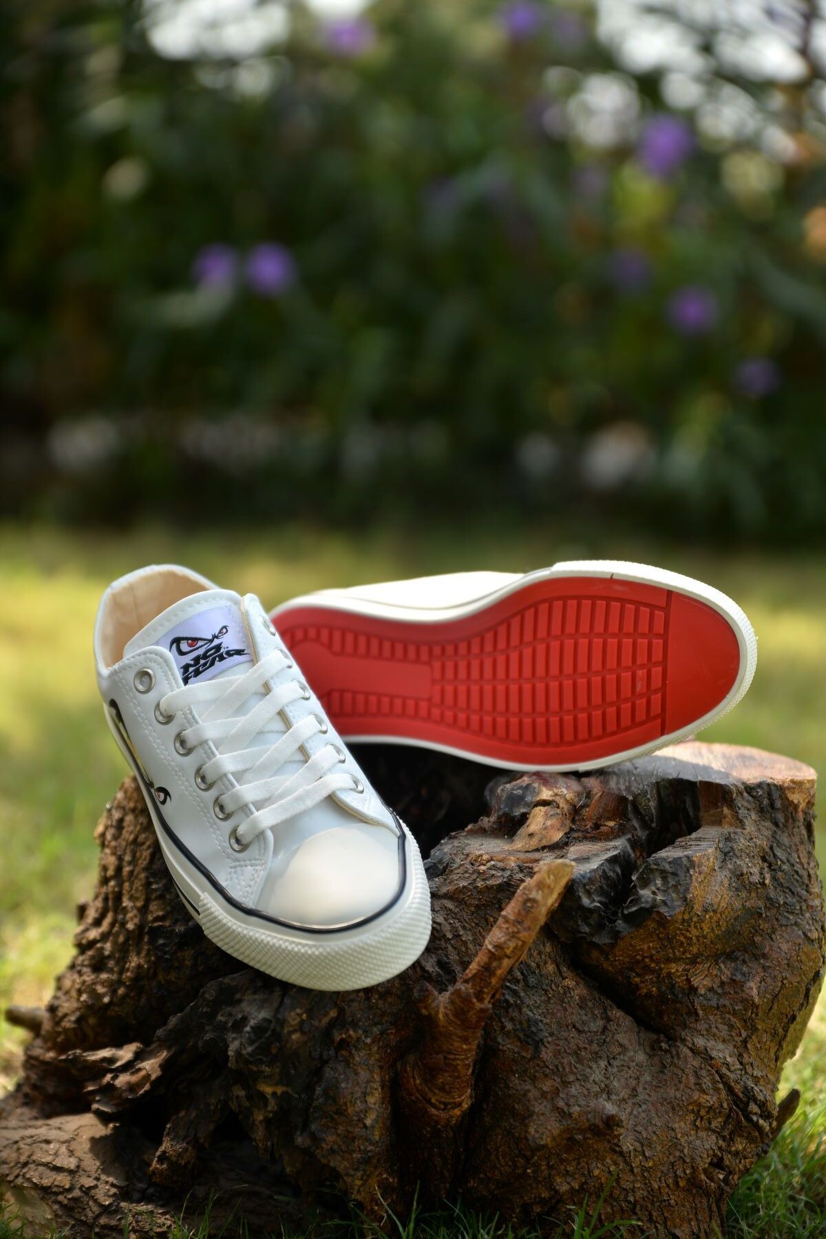 Short white sale converse