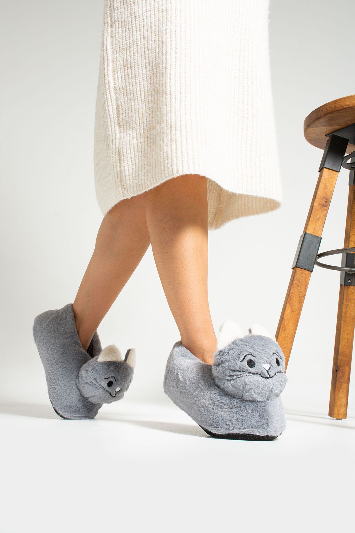 KAOF SHOES Women s Slippers with Cat Figures Women s House Shoes