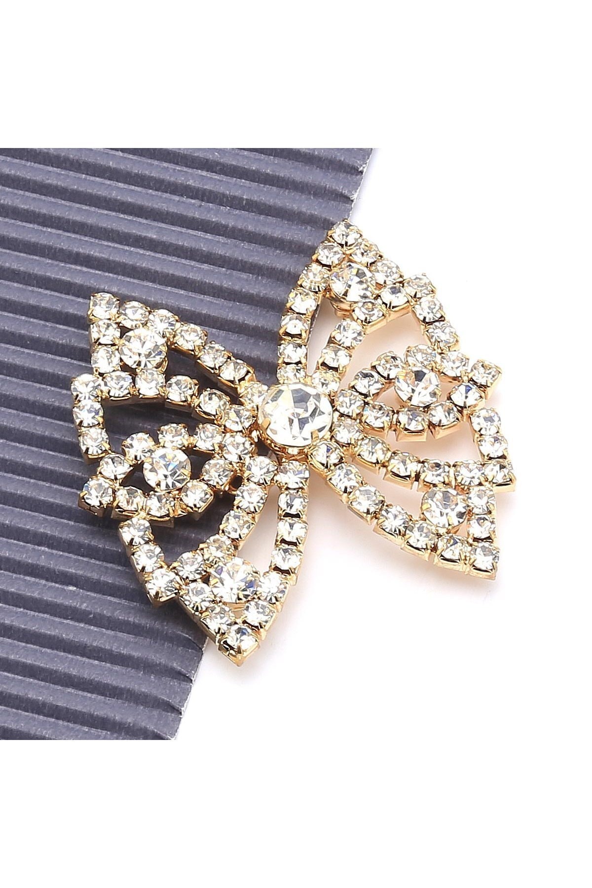 Hobi Dünya Kristal Taşlı Altın Renk Metal Agraf