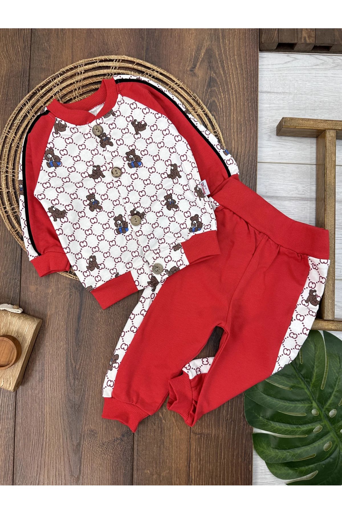 Baby boy store gucci tracksuit