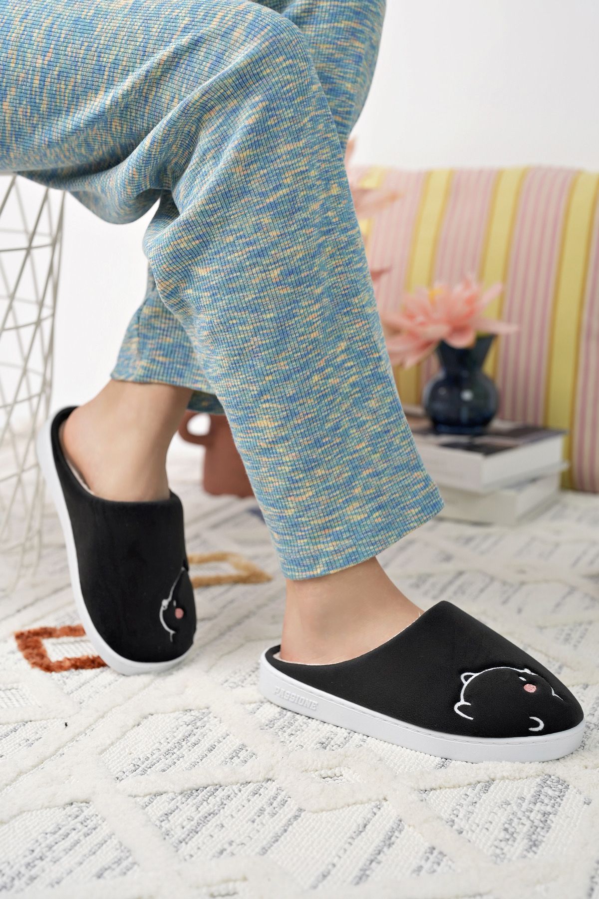 Closed slippers for women sales