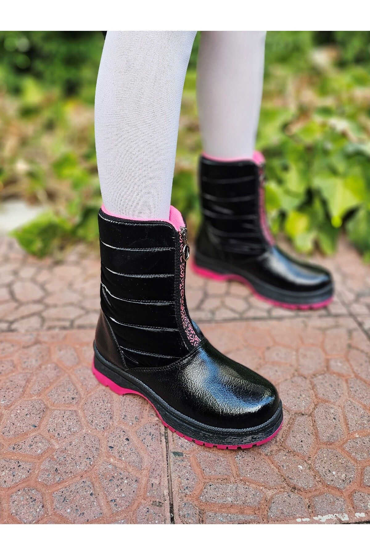 Wide fitting deals snow boots