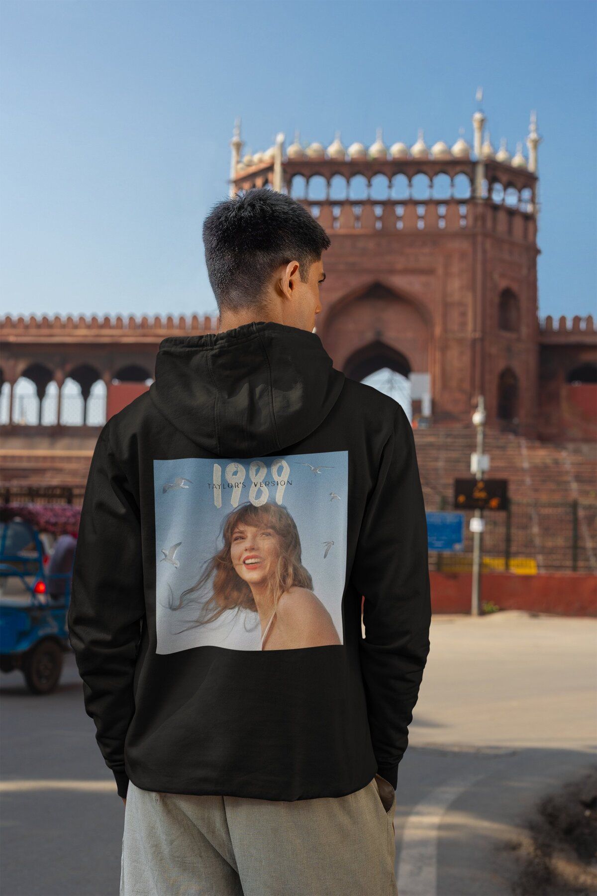 Fuddy Moda 1989 Taylor's Version Back Printed Hoodie Sweatshirt, Unisex  Oversize Taylor Swift Printed Hoodie - Trendyol