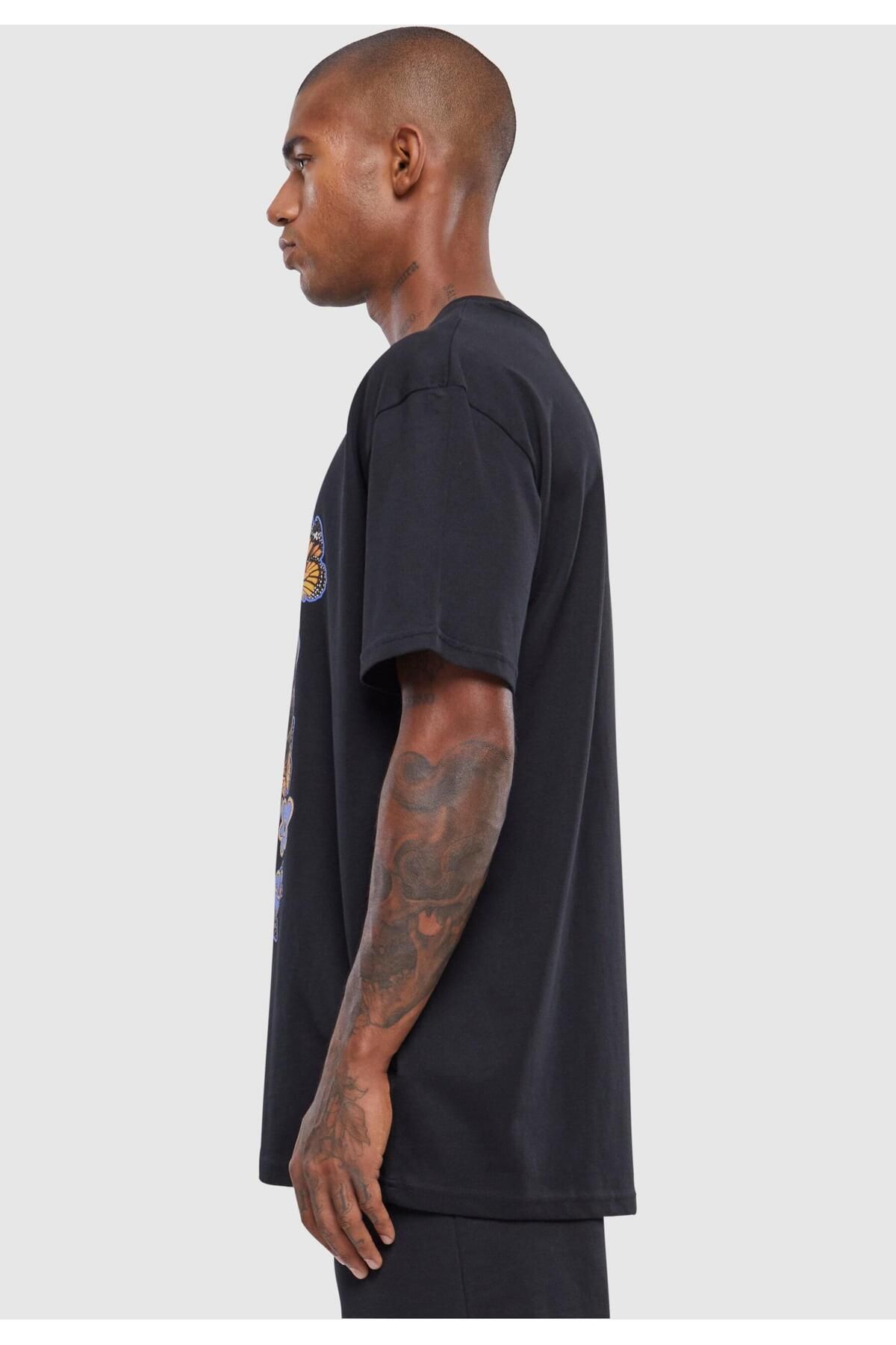 Upscale by Mister Tee T-Shirt Trendyol - Black - Oversize 