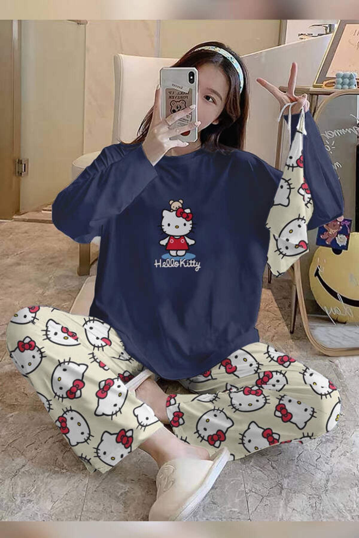 Hello kitty shop women's pajama set