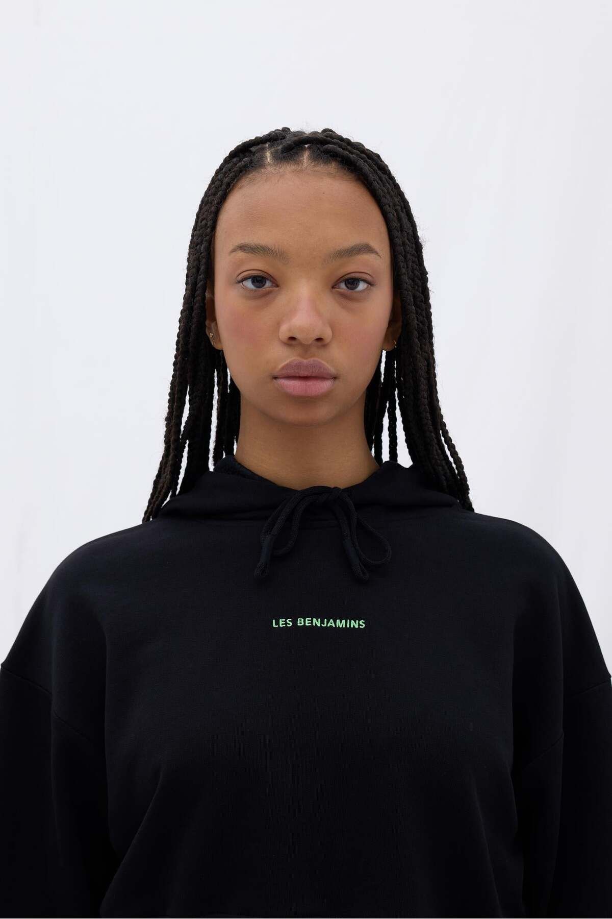 LES BENJAMINS LB BLACK WOMEN NEW SWEAT CROP FIT SEASON BASIC