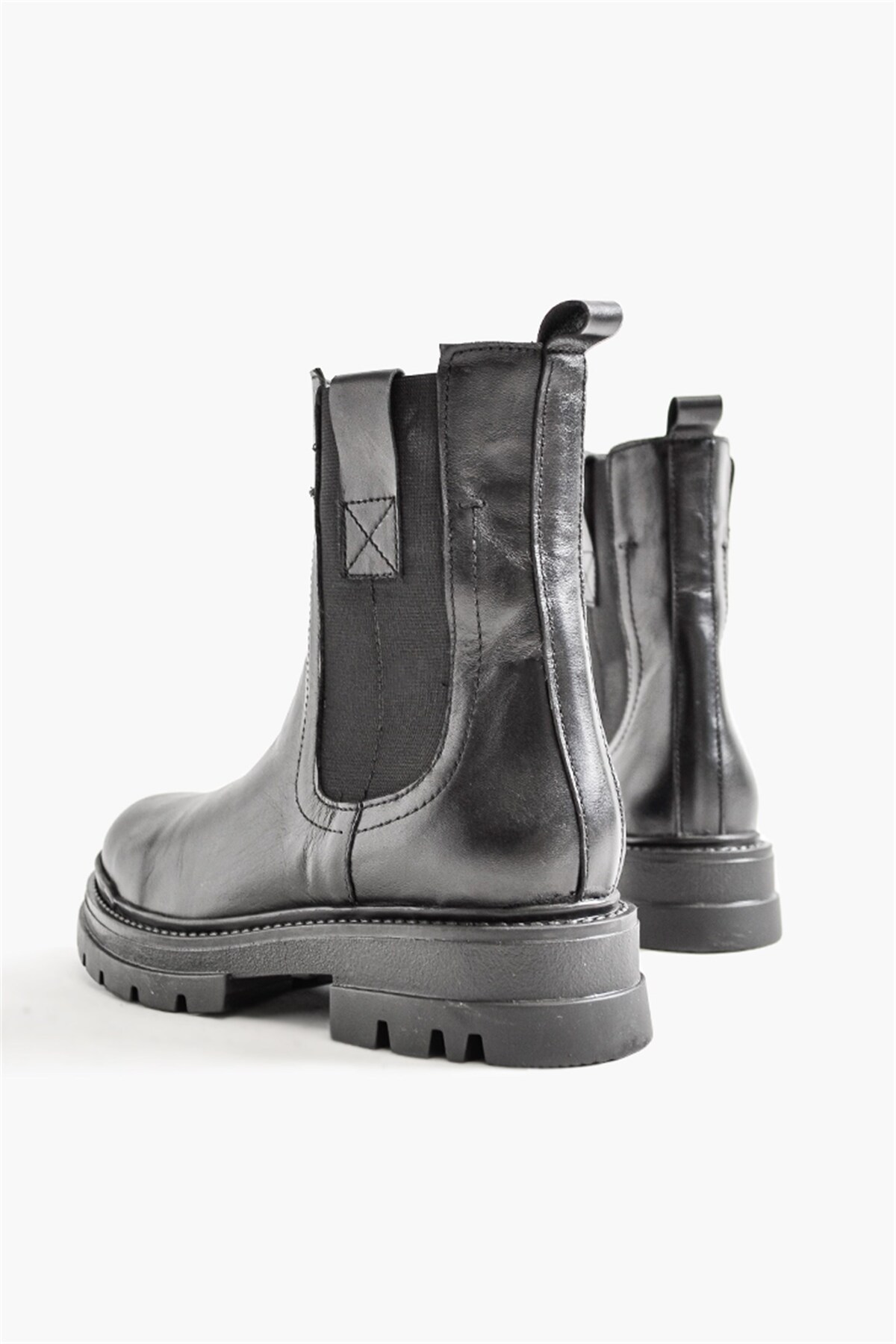 فلوما - چرم سیاه - ربات