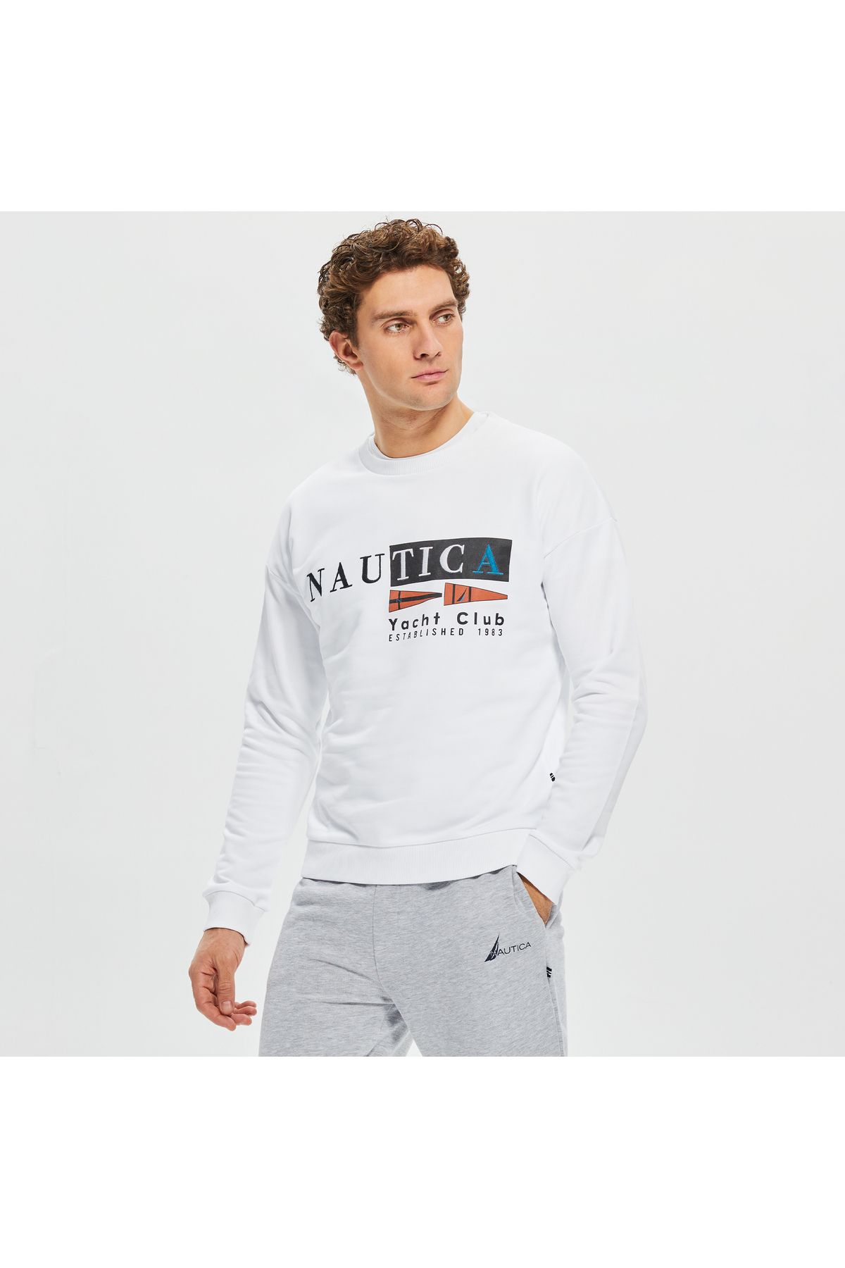 White nautica best sale sweatshirt