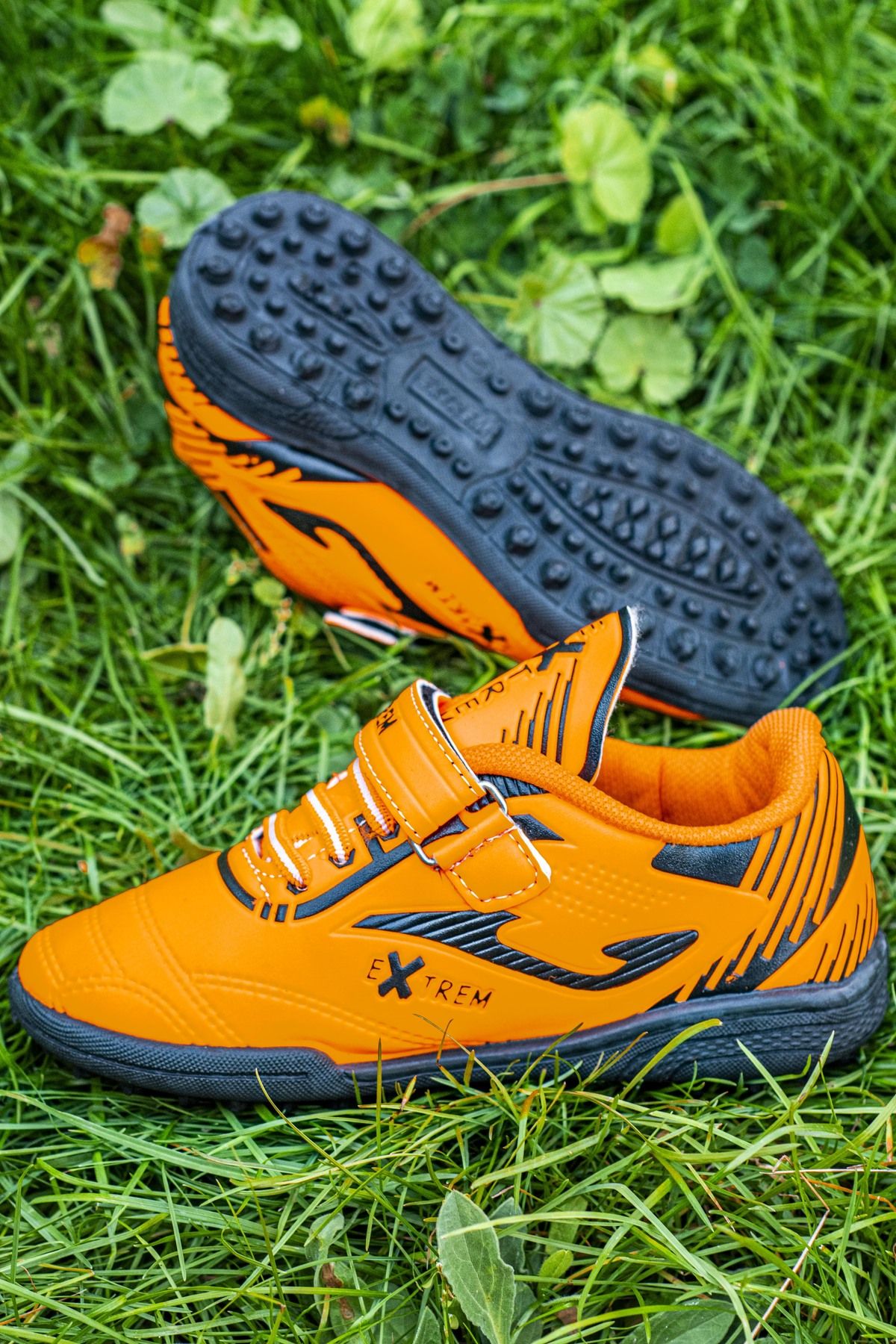 Crampons turf hotsell