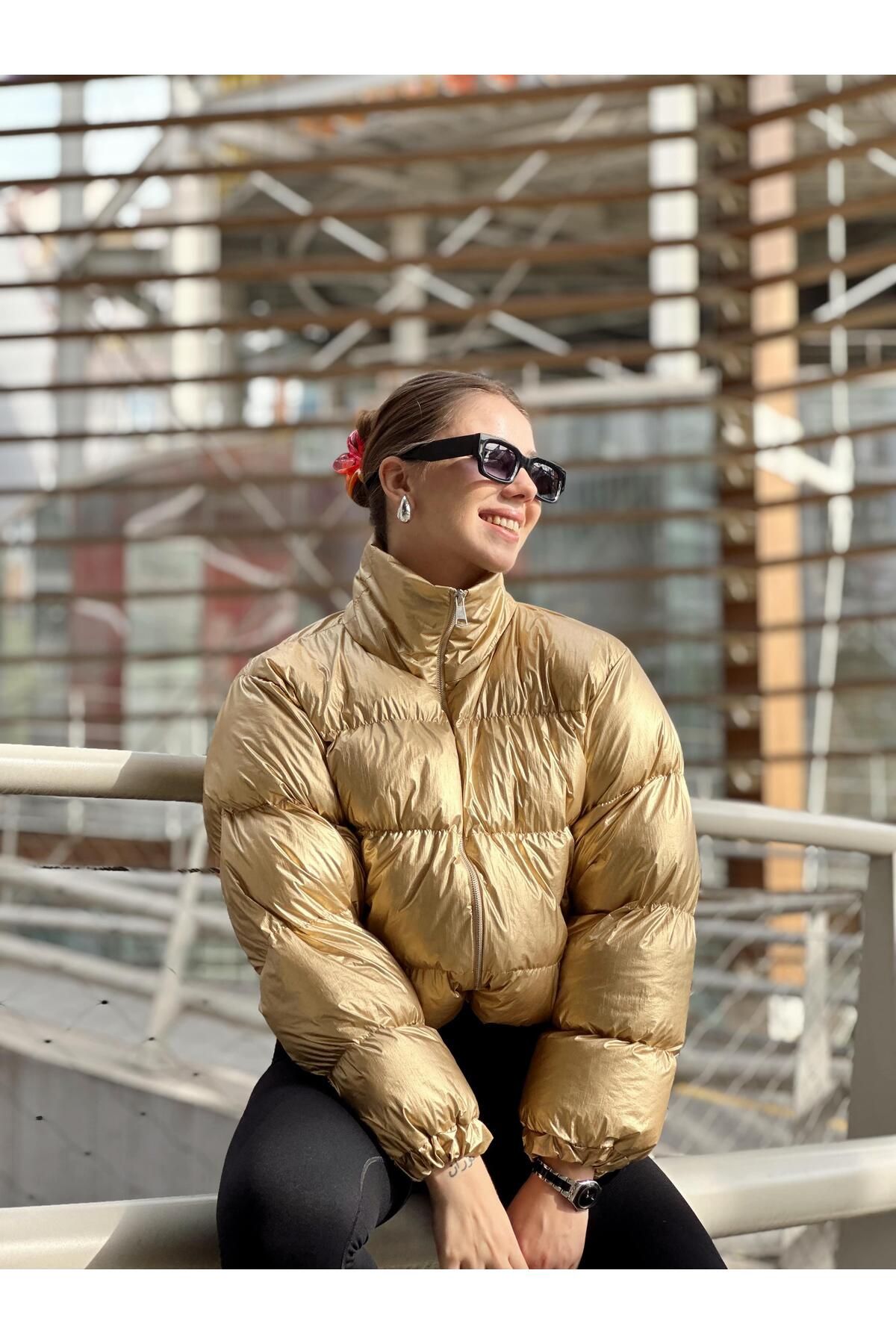 Gold puffer jacket ladies hot sale