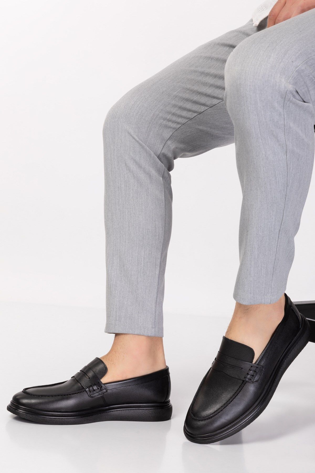 Laceless loafers sale