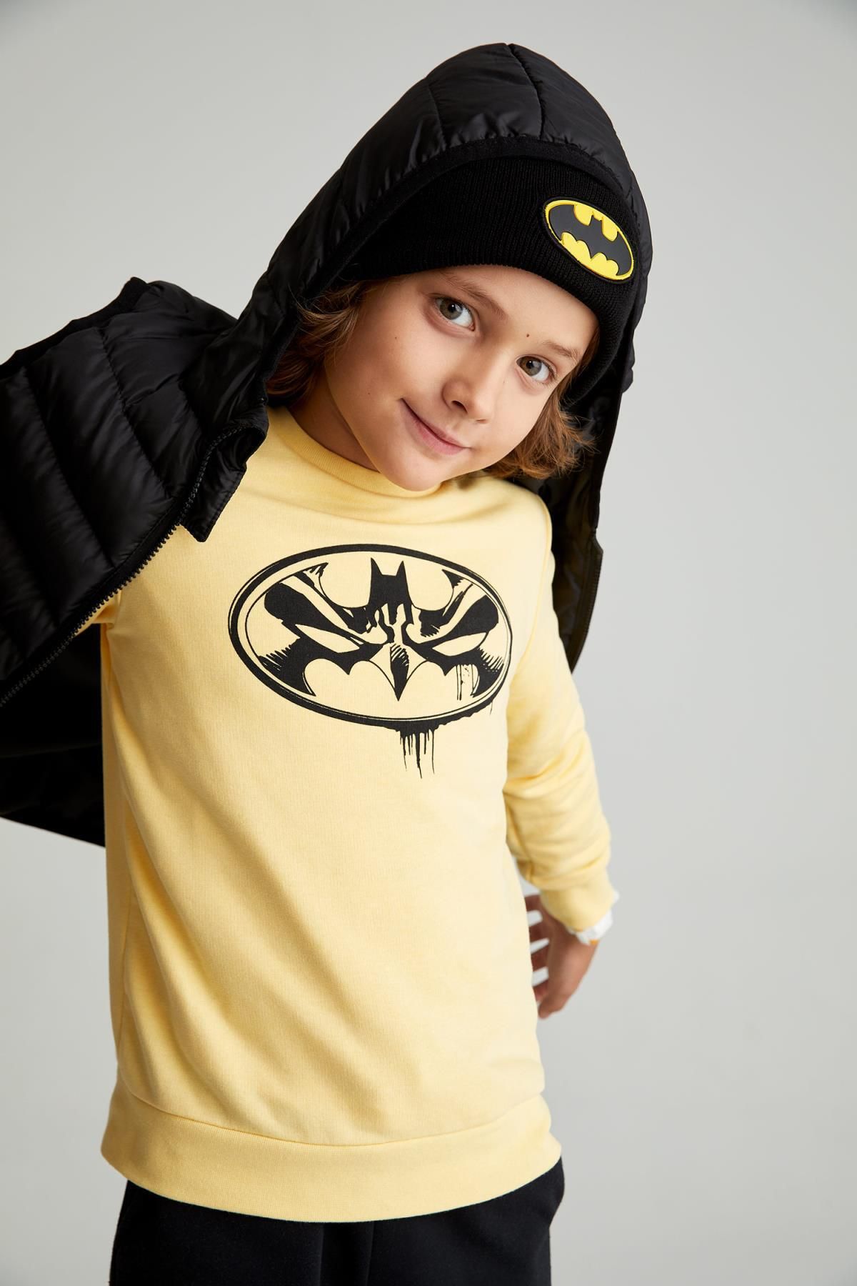 Defacto Boy Batman Crew Neck Sweatshirt Trendyol