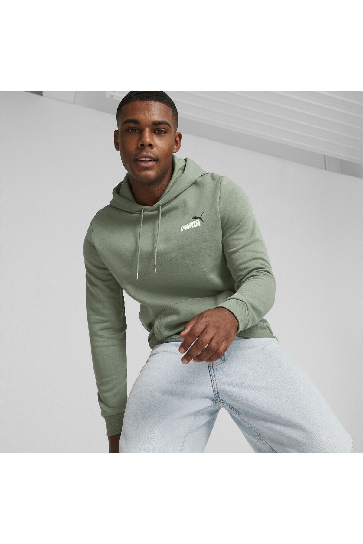 Green deals puma sweatshirt