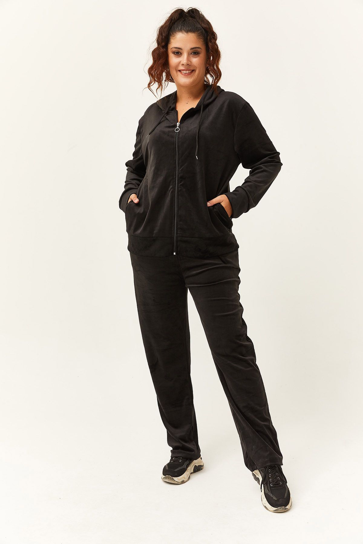 Ebsumu Women s Plus Size Velvet Black Tracksuit Set Trendyol