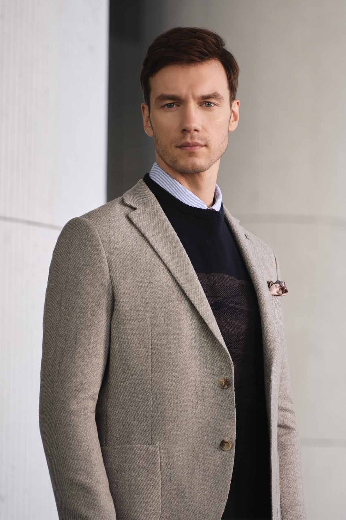 Morven Men s Beige Wool Slim Fit Bag Pocket Mono Collar Sports