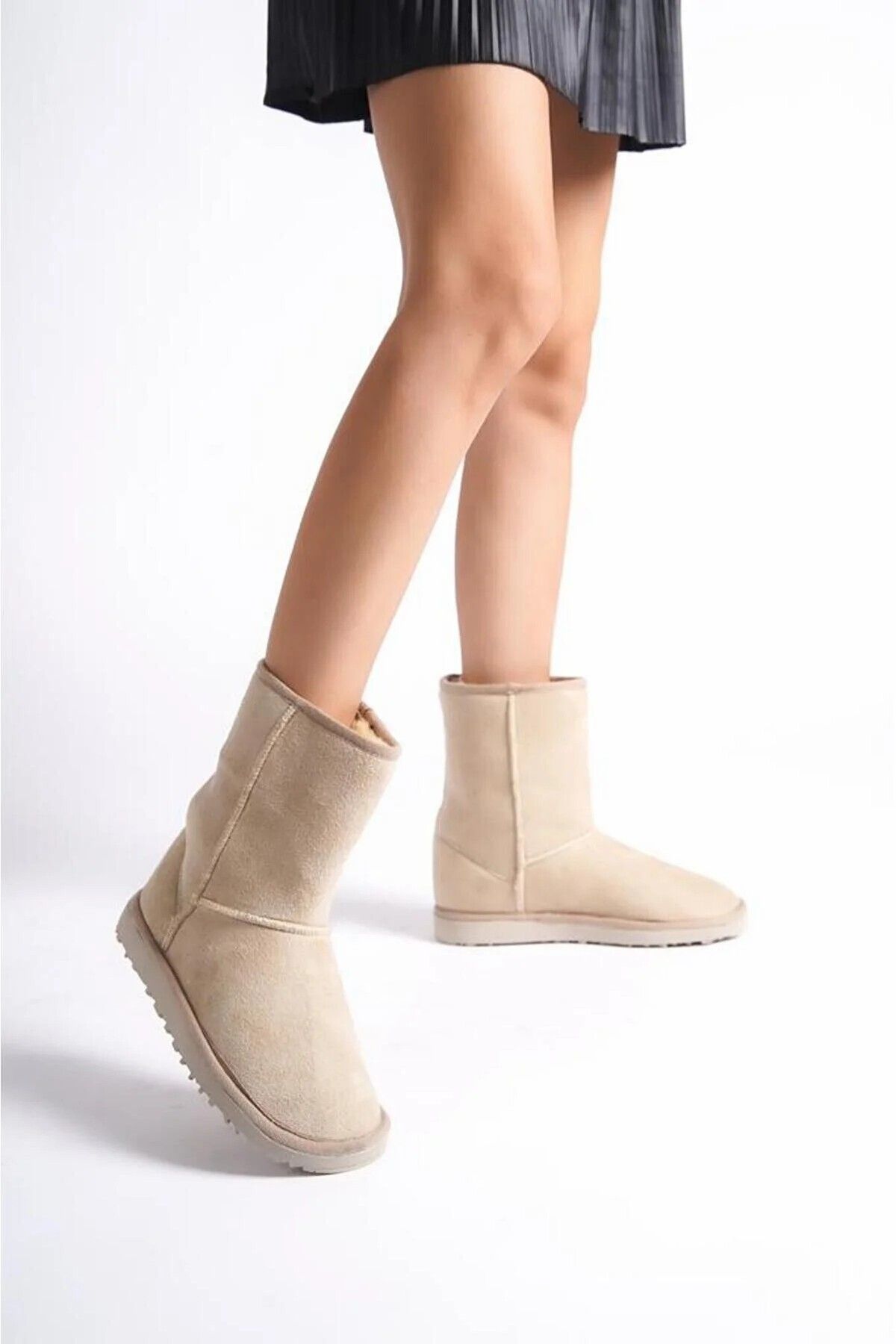 iskarpino Women s Beige Large Size Lightweight Furry Thick Sole