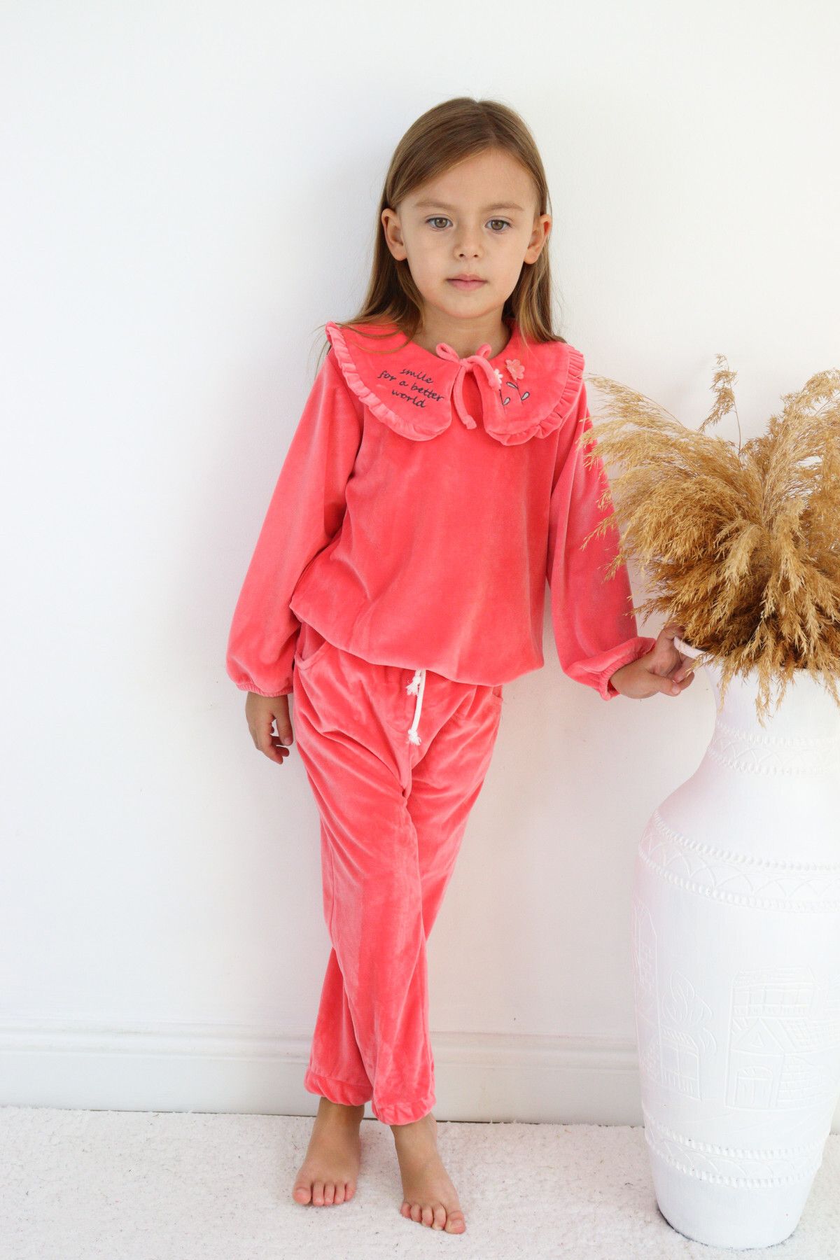 Girl velvet clearance tracksuit
