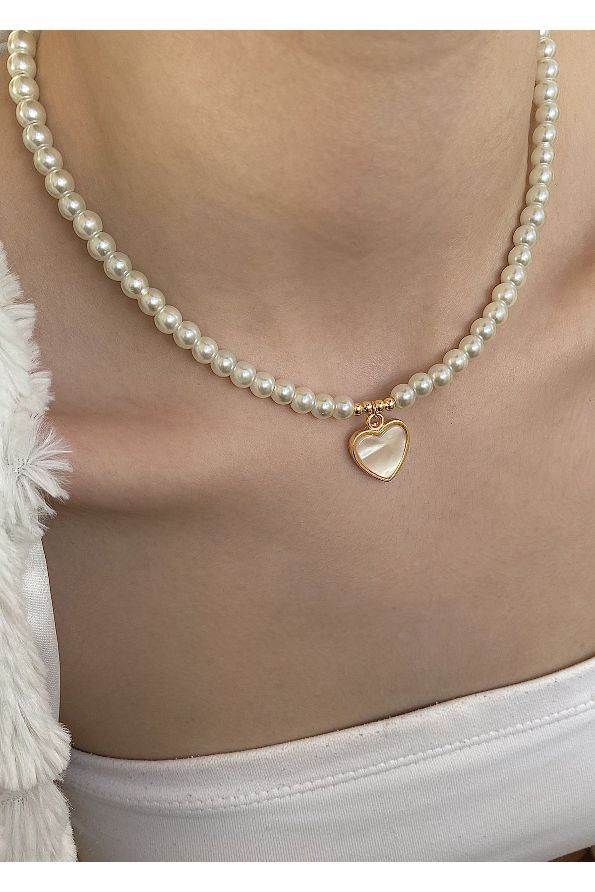 Gold mother sales of pearl necklace