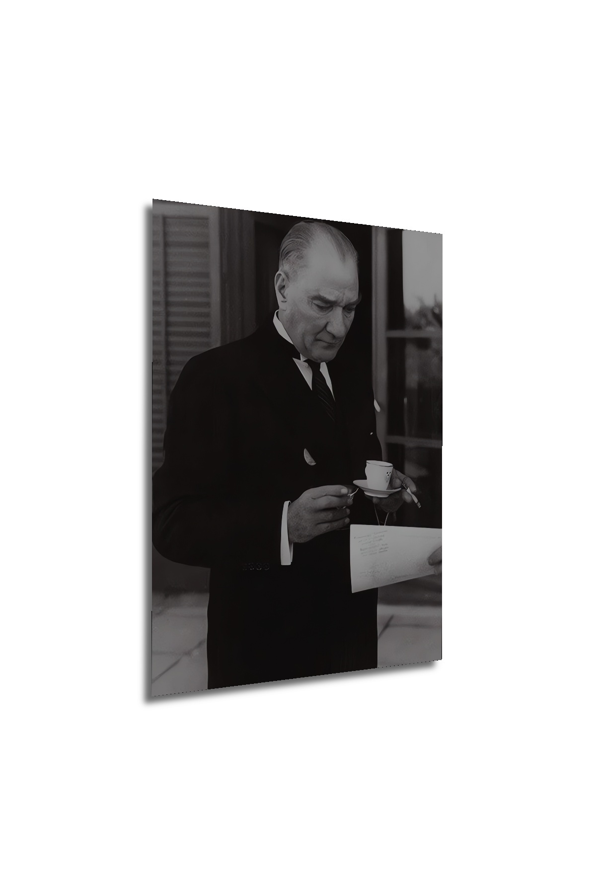 نقاشی چوبی آتاتورک نقاشی پرتره آتاتورک 188 نمای قاب نقاشی دکوراسیون دیوار عمودی