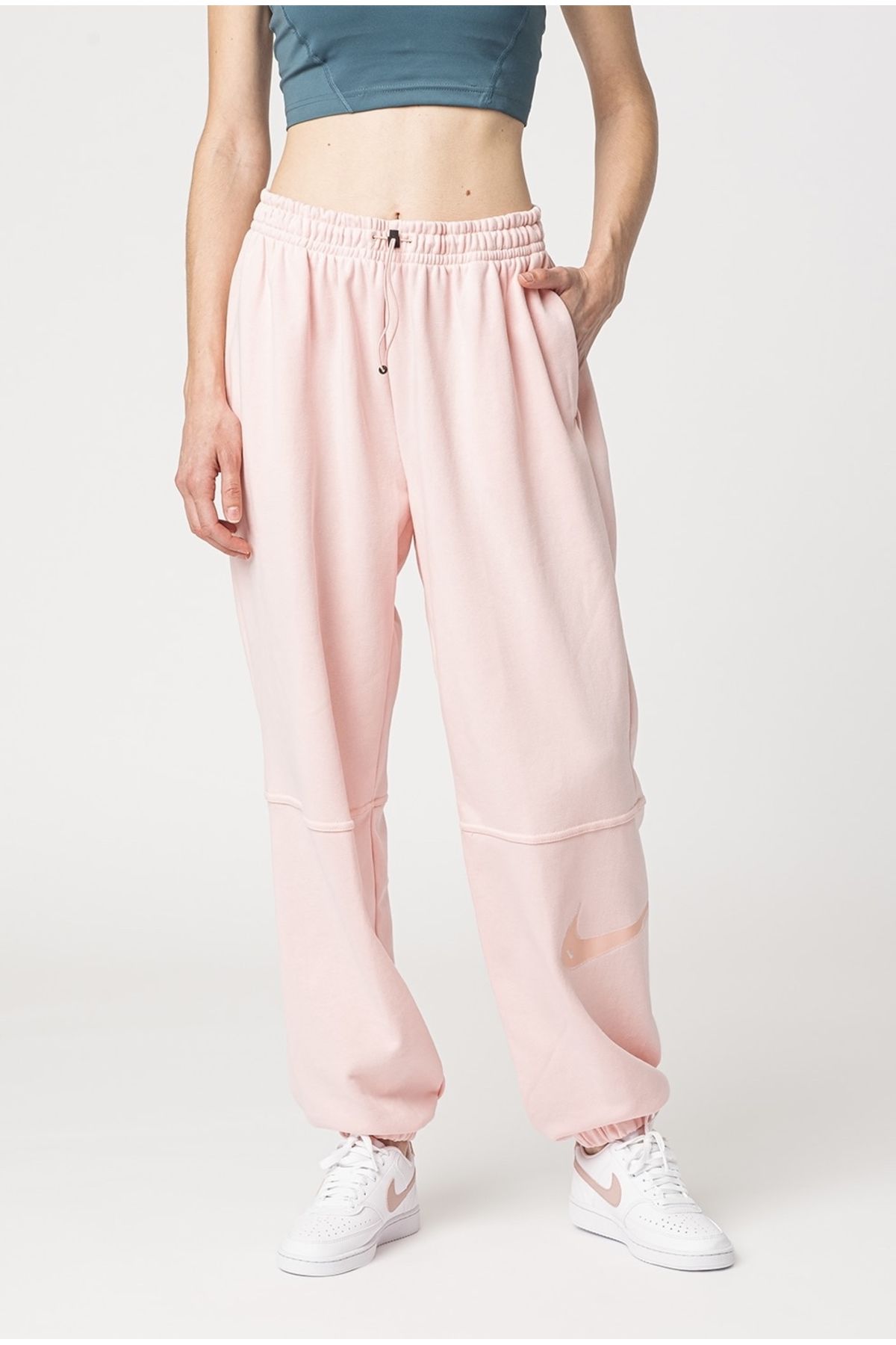 Nike light pink 2025 sweatpants