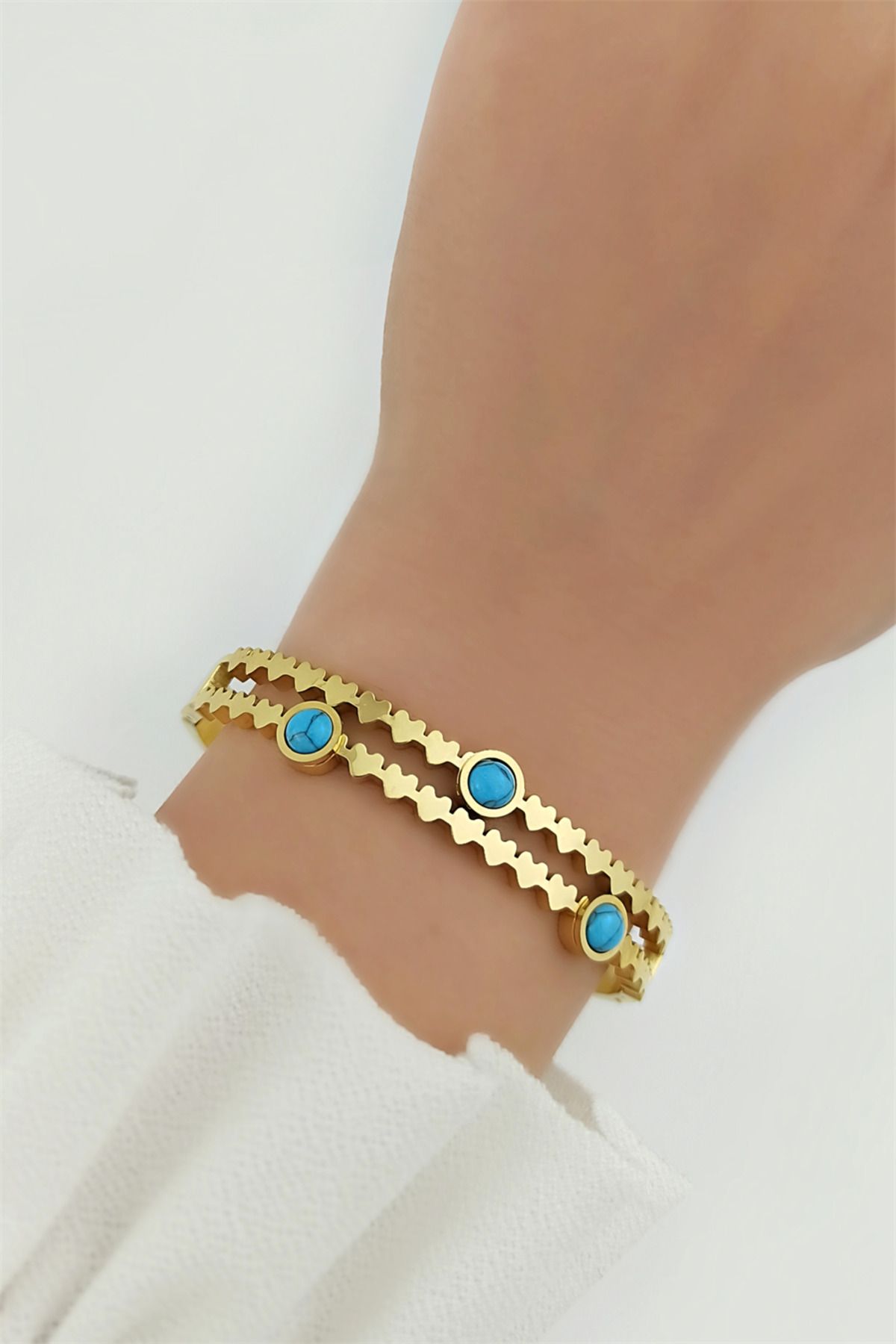 Heart cuff new arrivals