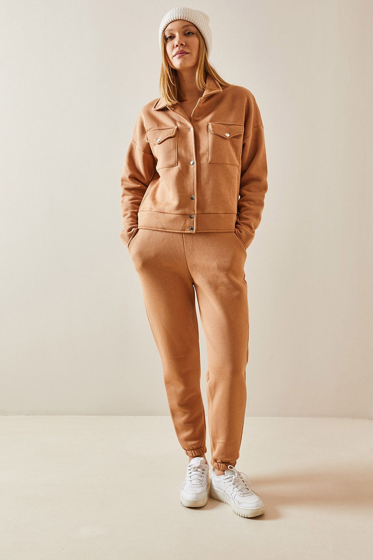 XHAN Camel Snap Button Tracksuit Set 4KXK8 47793 53 Trendyol