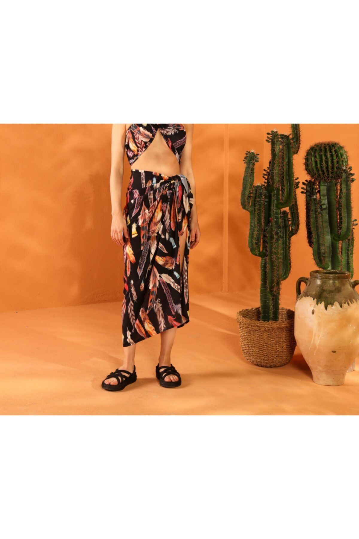 ELAF BEACHWEAR Black Feather Pareo Etek