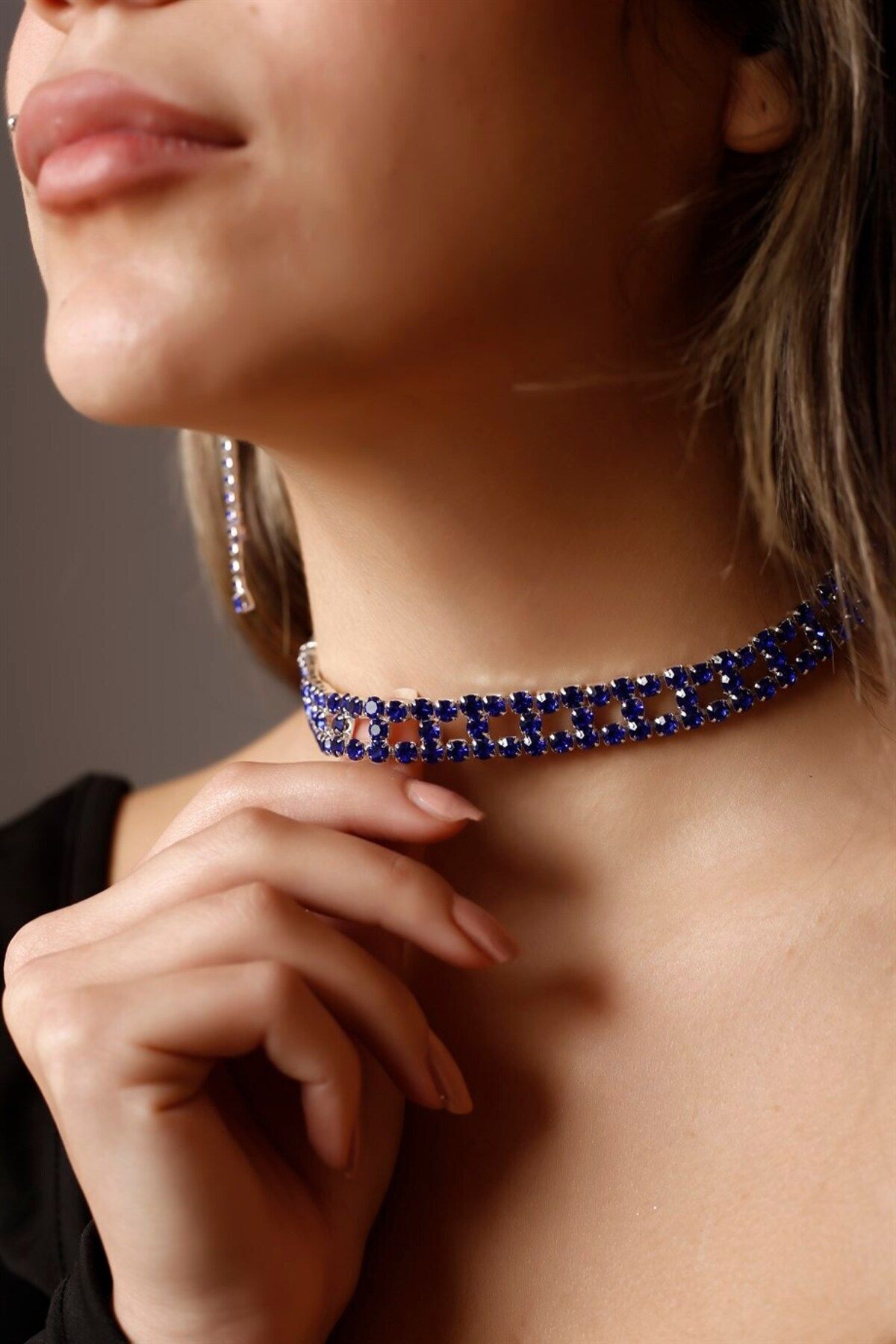 Stylish choker best sale necklace