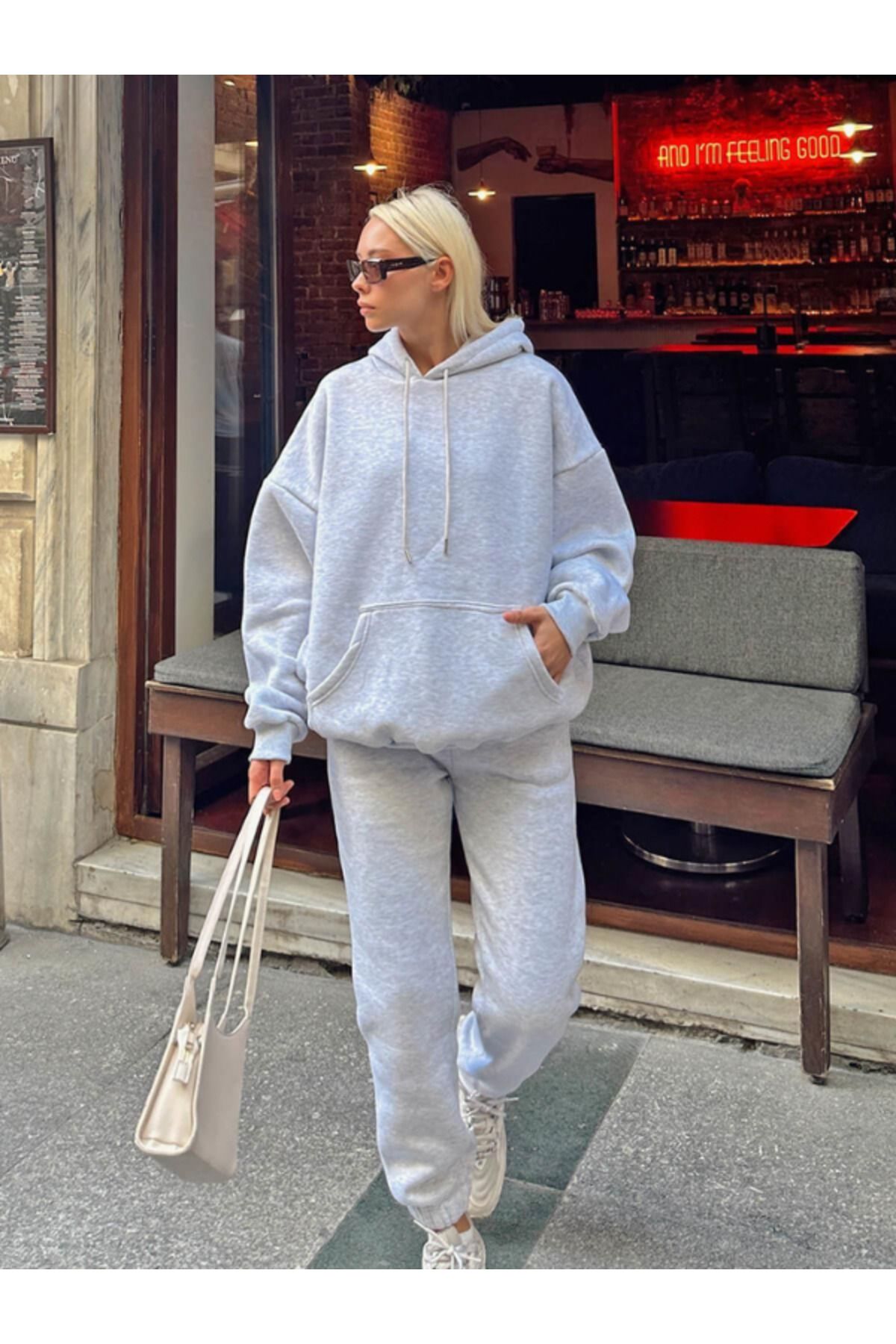 Oversized hot sale hoodie tracksuit