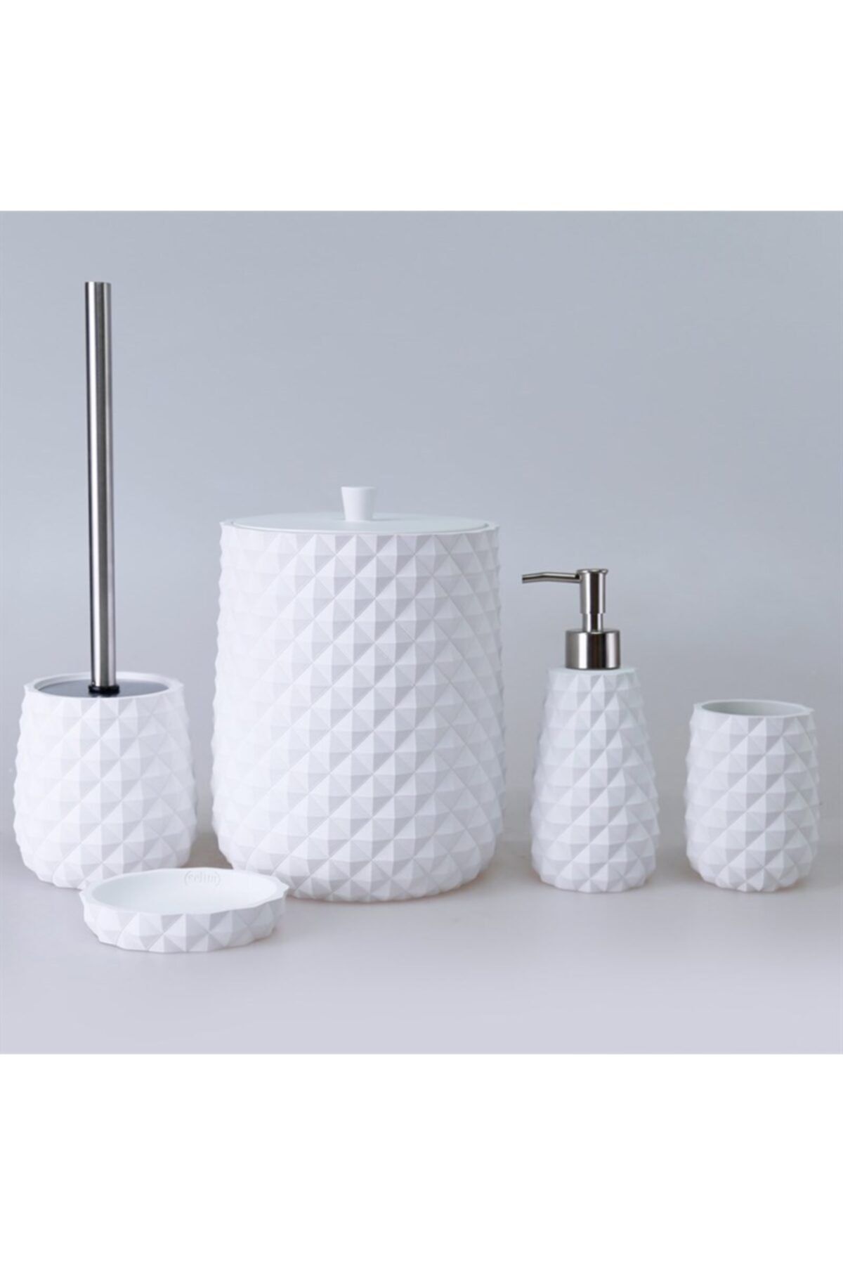 By Selim Beyaz Desenli Banyo Seti 5 Parça
