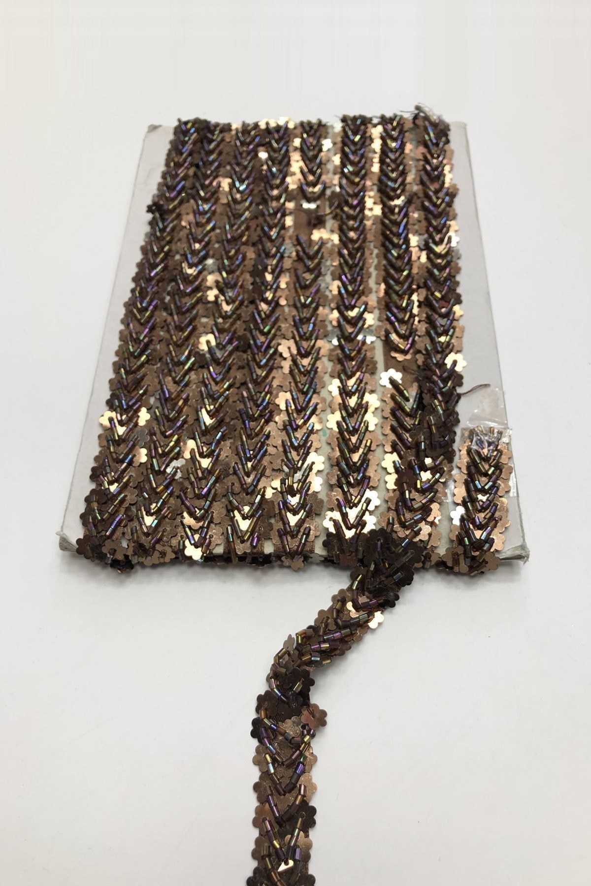 Hobigram Kahverengi Boncuk Işlemeli Şerit