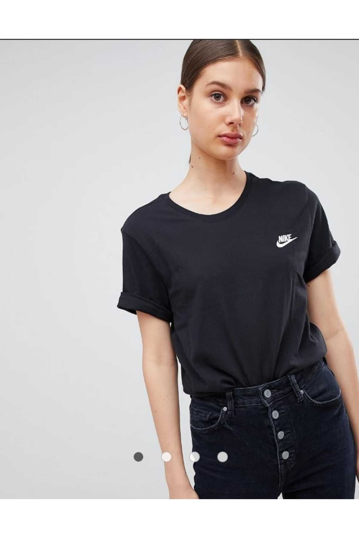 Nike hotsell tees womens