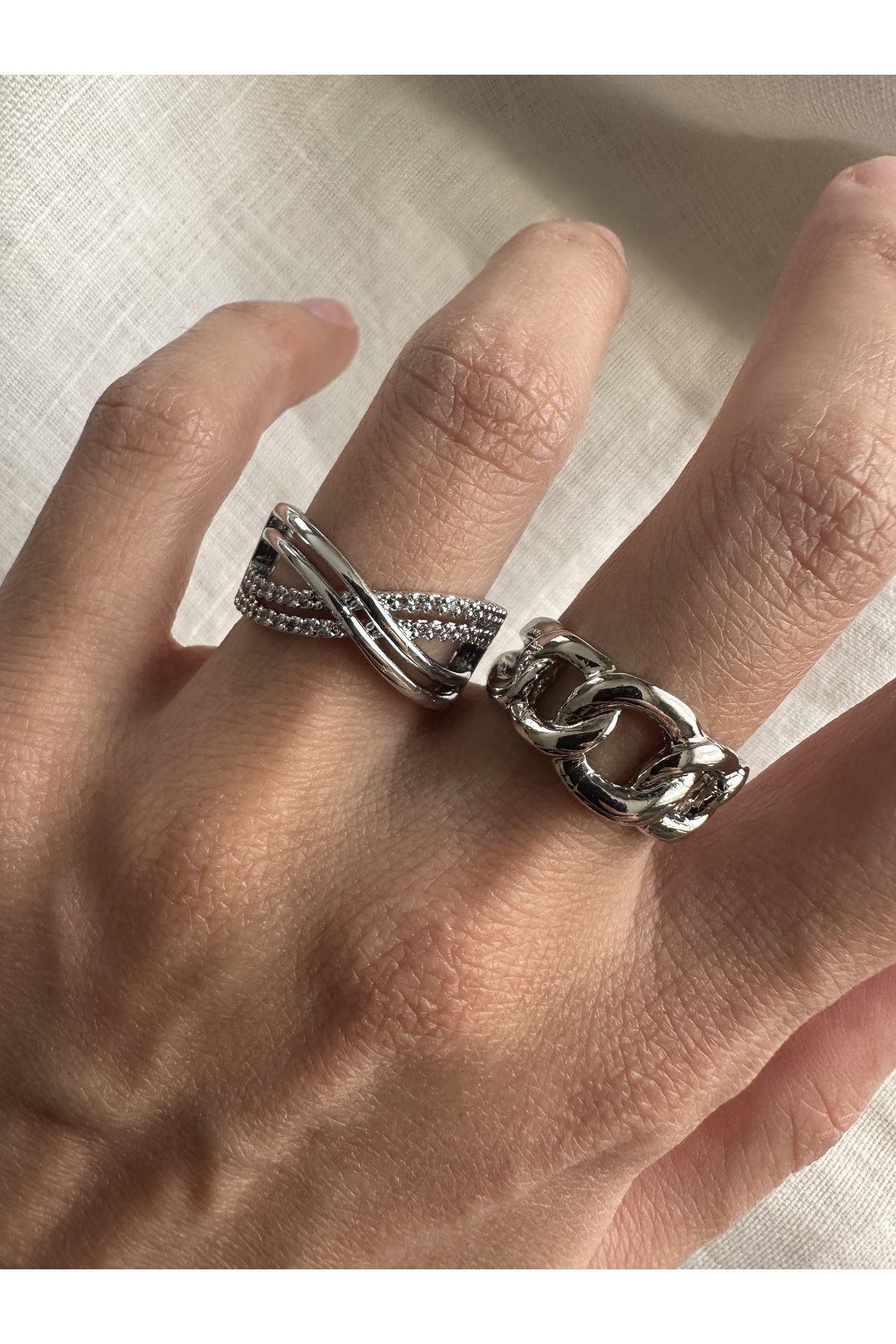 Double top silver ring