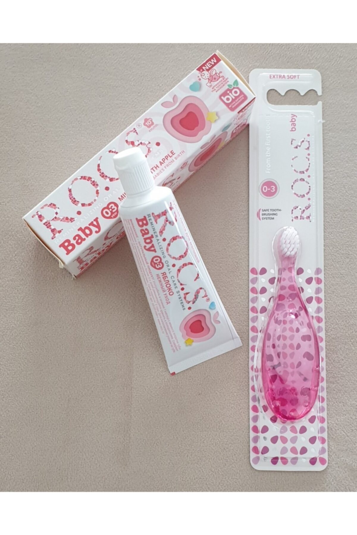 R O C S Elma Puresi Dis Macunu 35 Ml Ve Pembe Dis Fircasi 0 3 Yas Baby Set Fiyati Yorumlari Trendyol