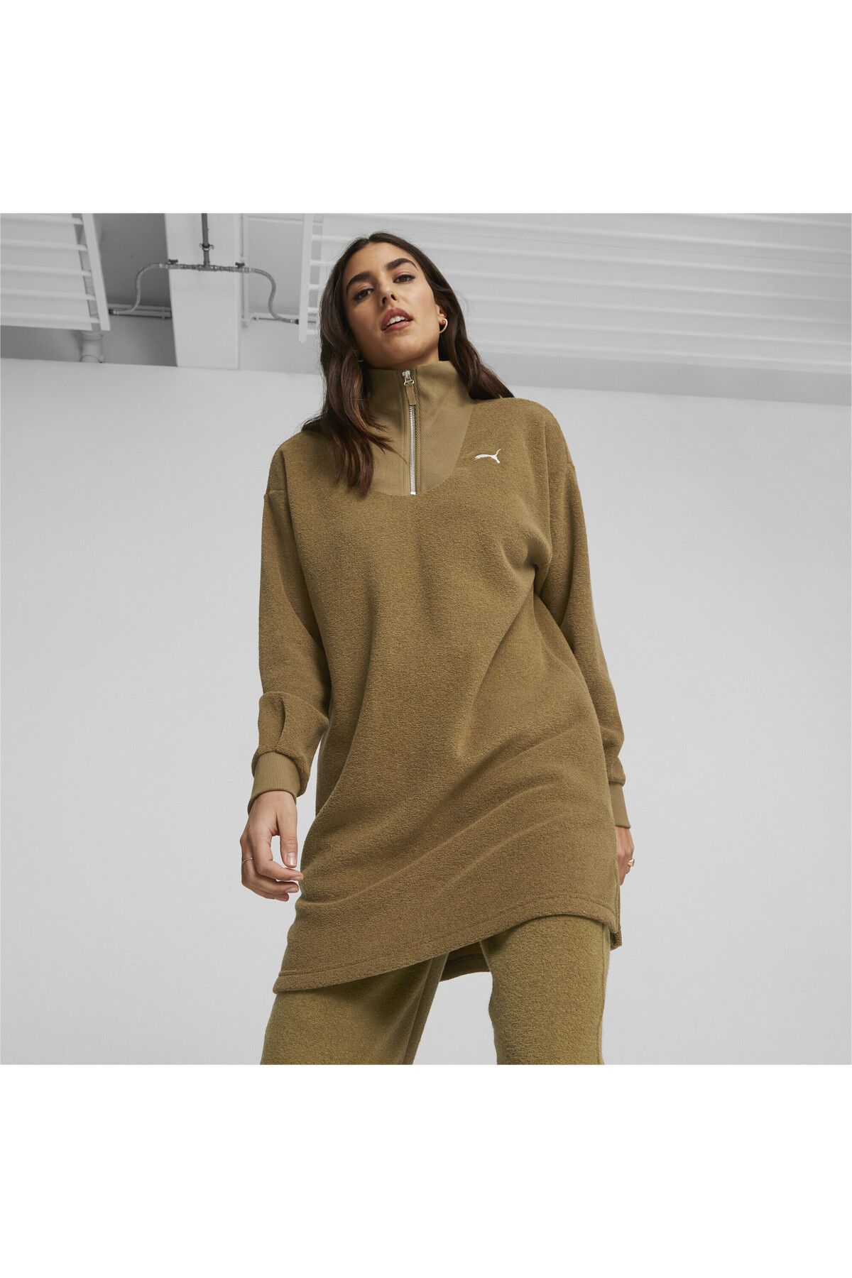 Puma Sweatshirt Brown Relaxed fit Trendyol