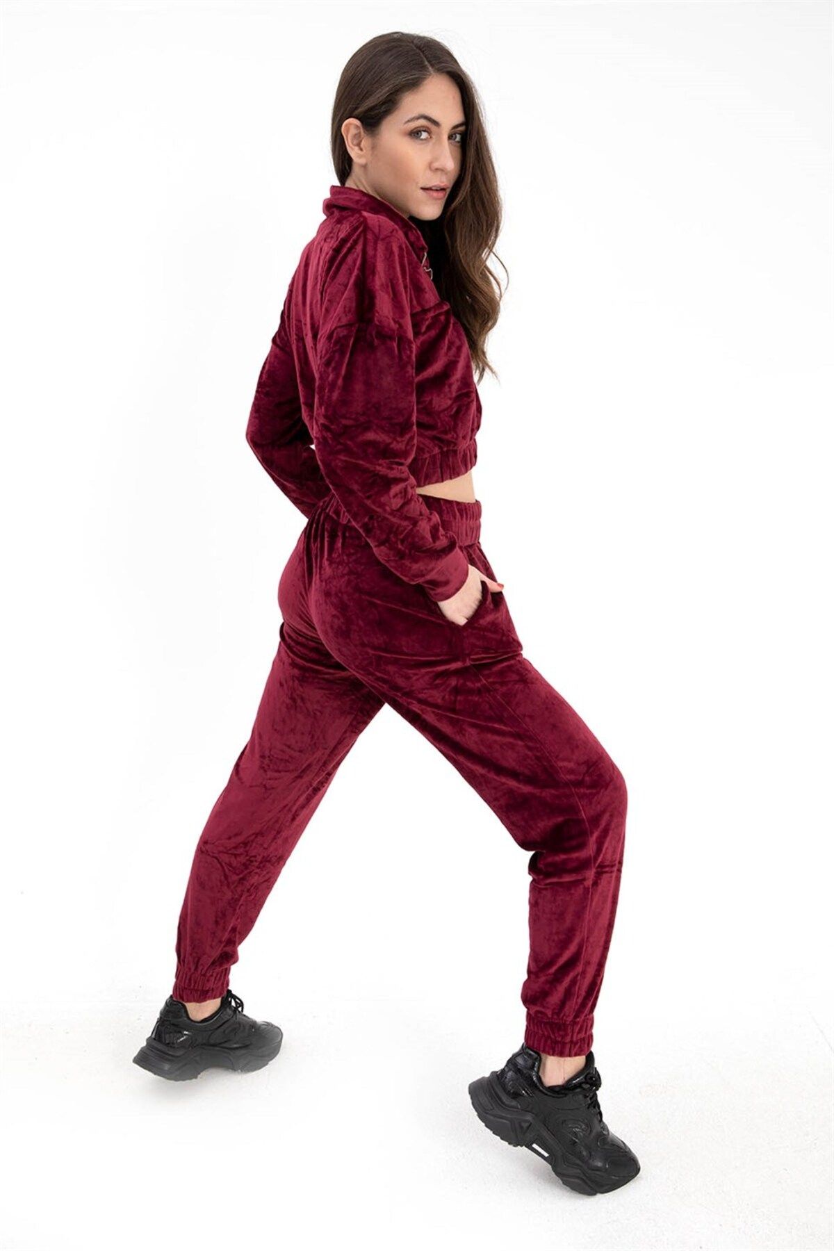 Madame tracksuits shop