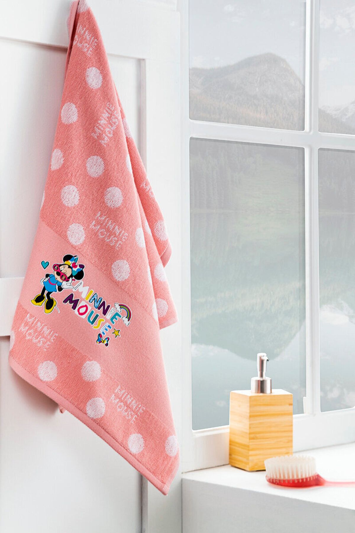 zdilek Minnie Mouse Fashion Disney Licensed Children s Towel