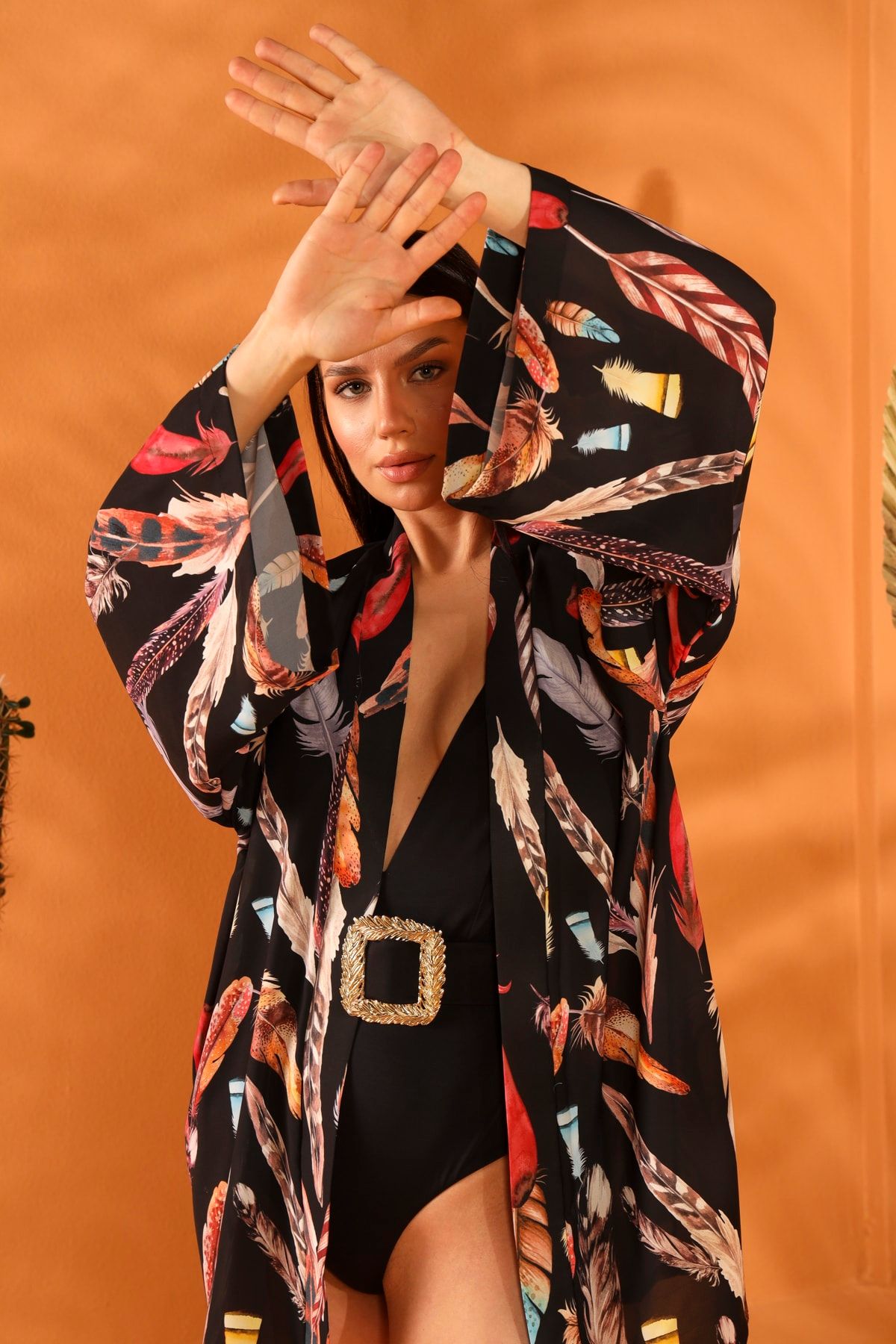 ELAF BEACHWEAR Kadın Siyah Feather Kısa Pareo Kimono