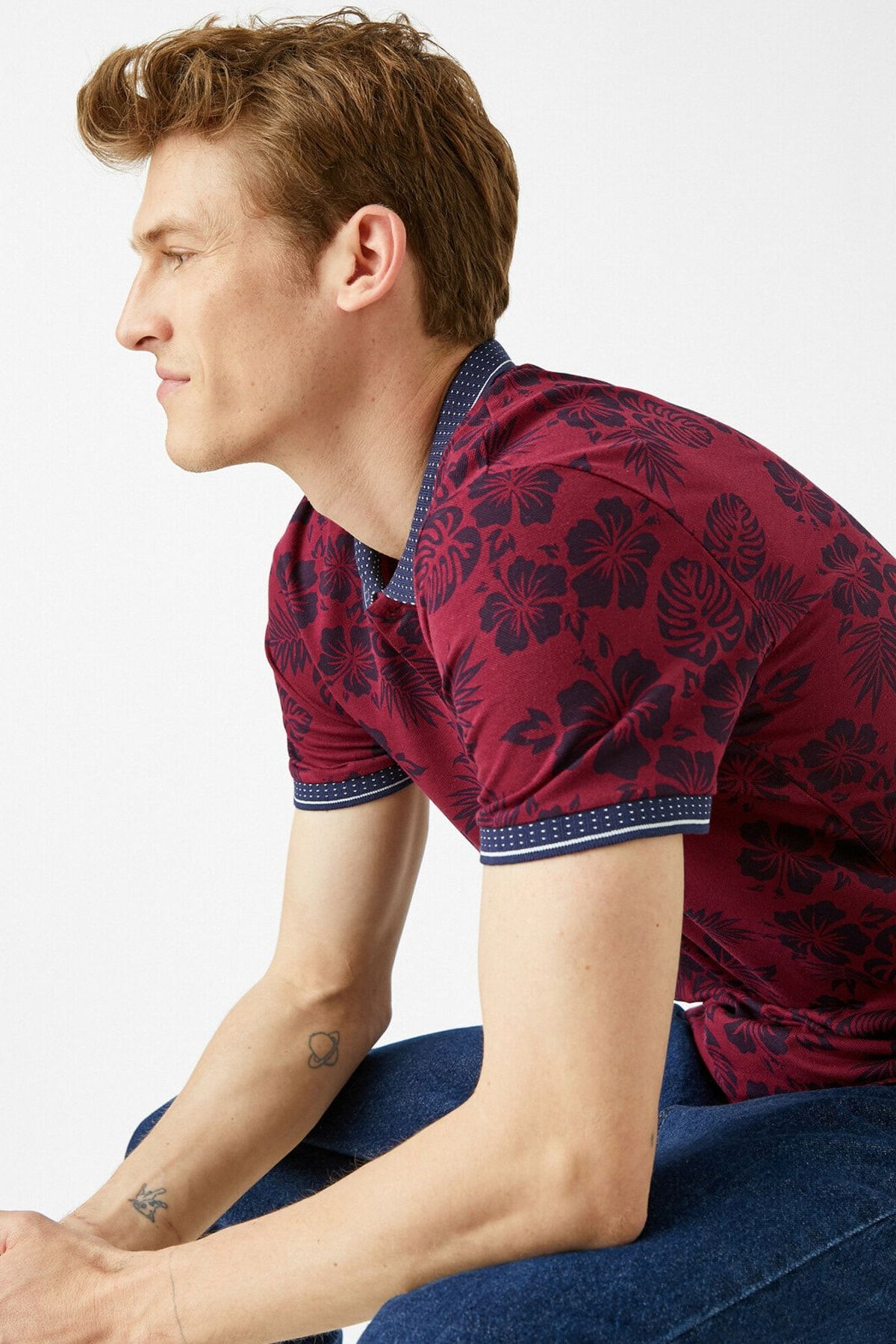 Koton Erkek Bordo Desenli T-Shirt 1YAM11700LK
