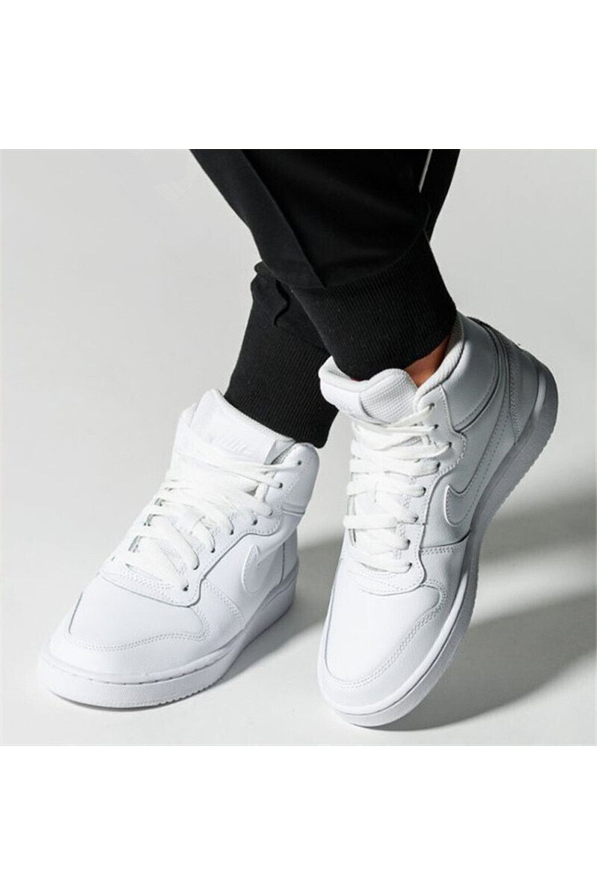 Nike ebernon discount mid on feet